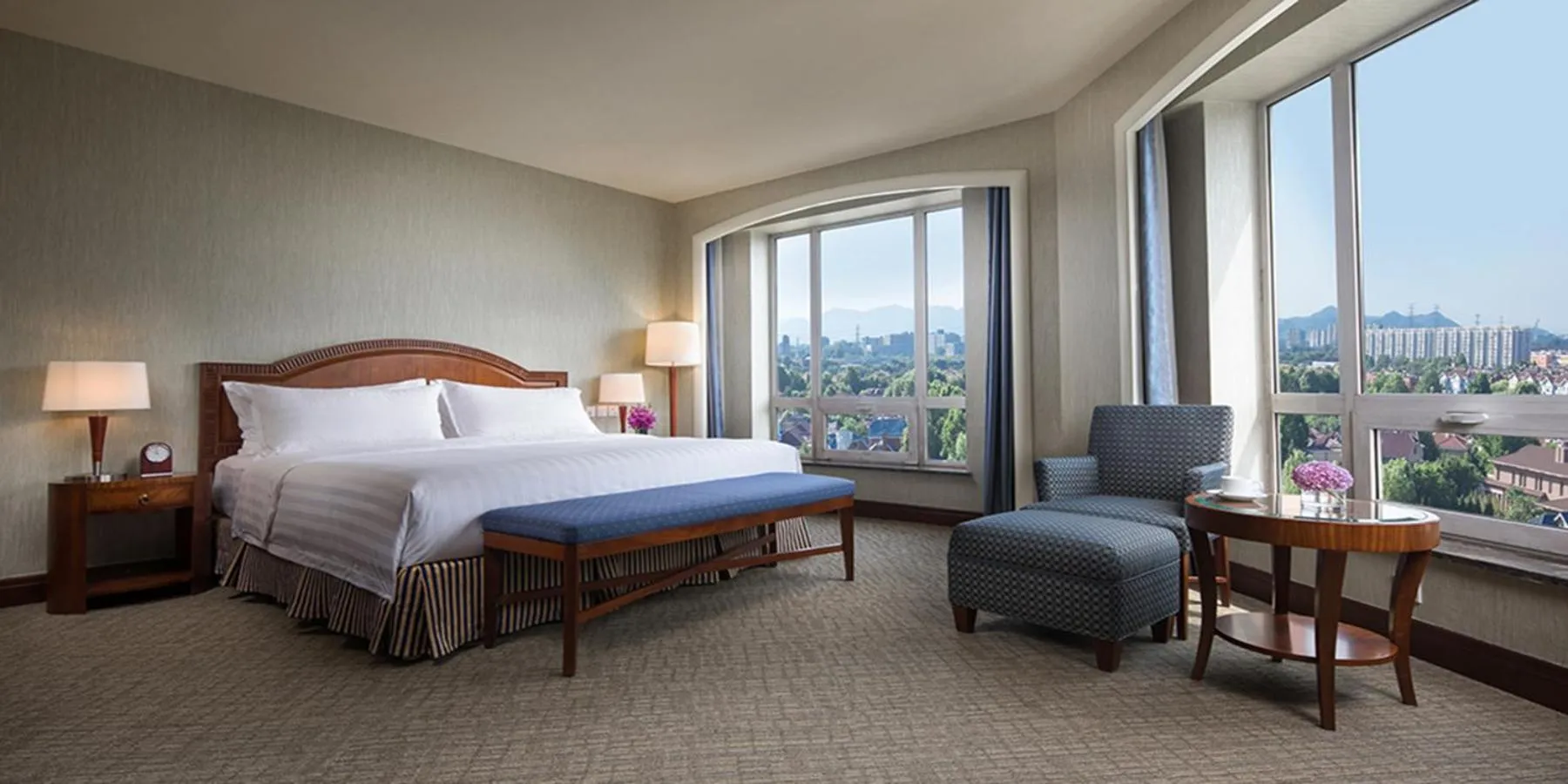 Bed in Wyndham Beijing North