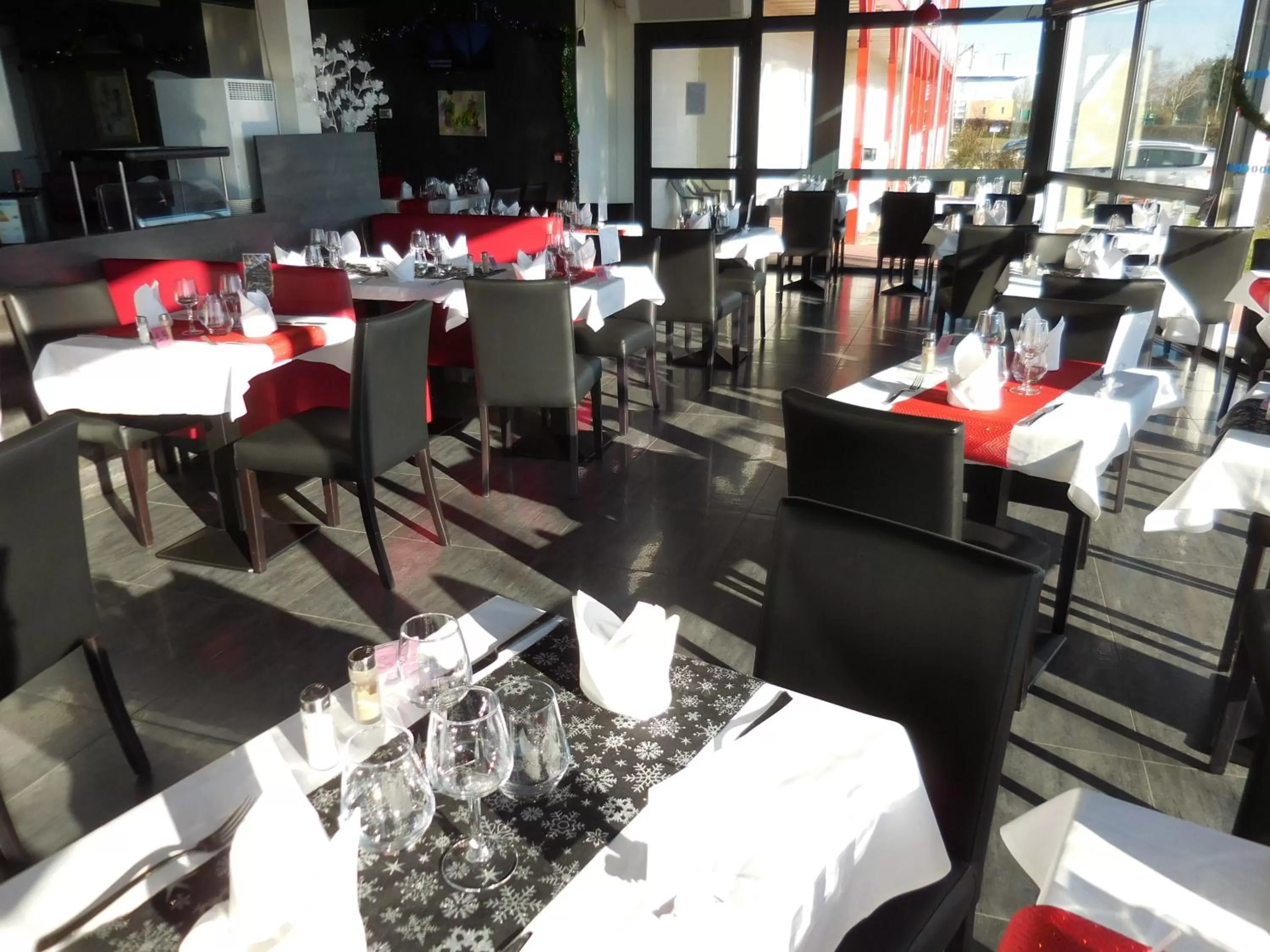 Restaurant/places to eat in Fasthotel Montmarault
