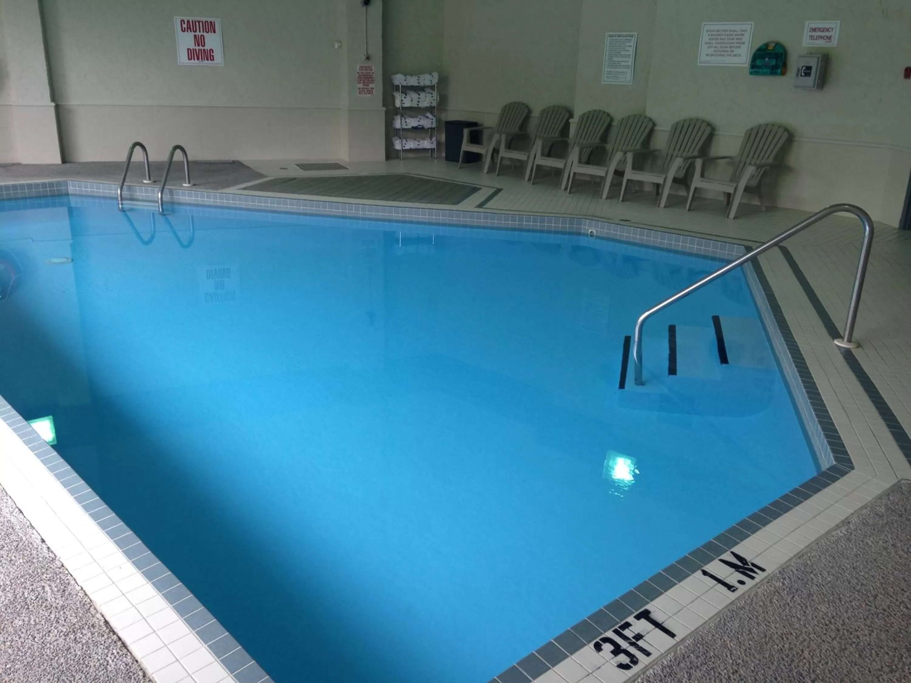 Swimming pool in Travelodge by Wyndham Ottawa East