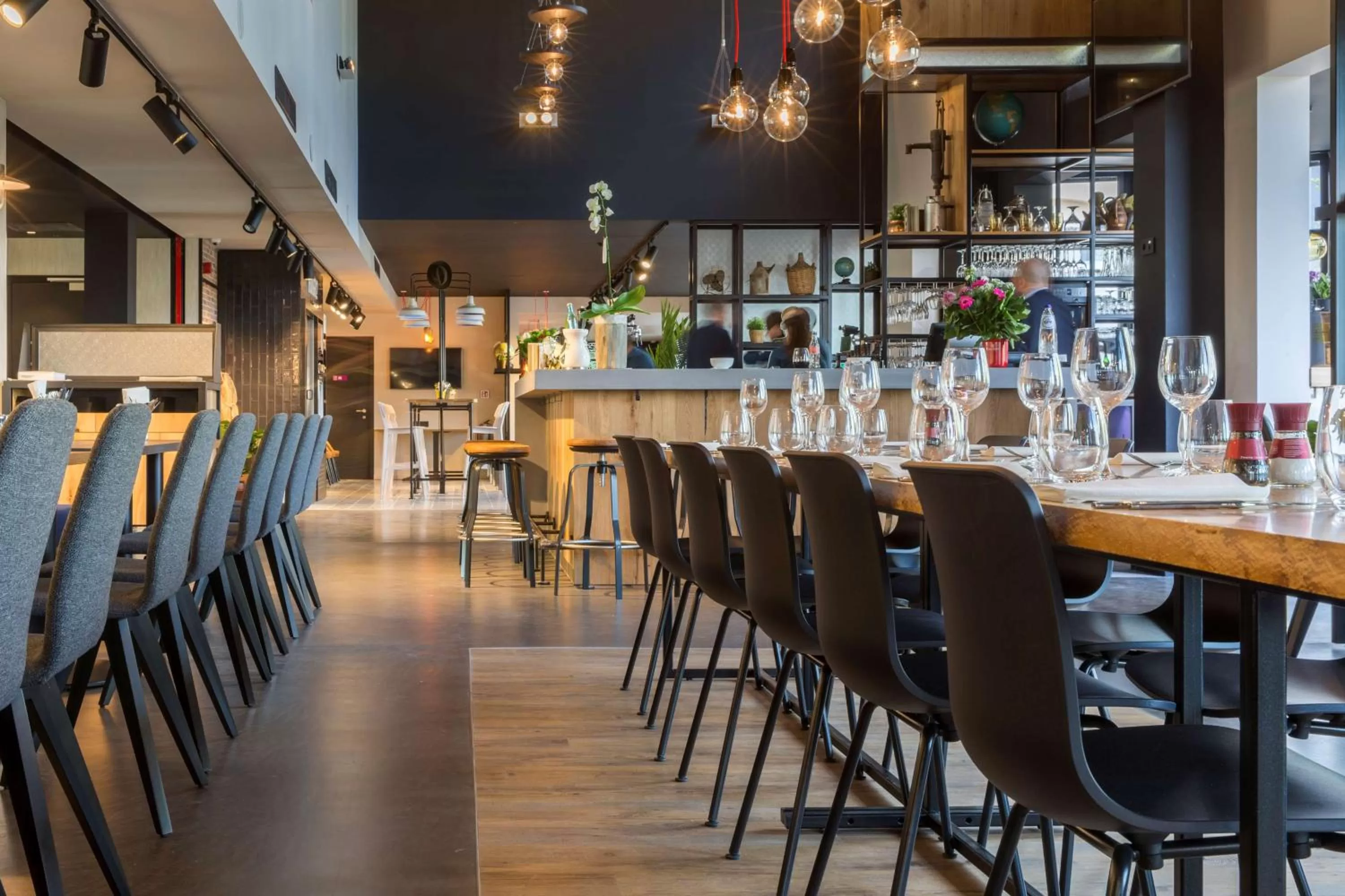 Restaurant/places to eat in Park Inn By Radisson Brussels Airport