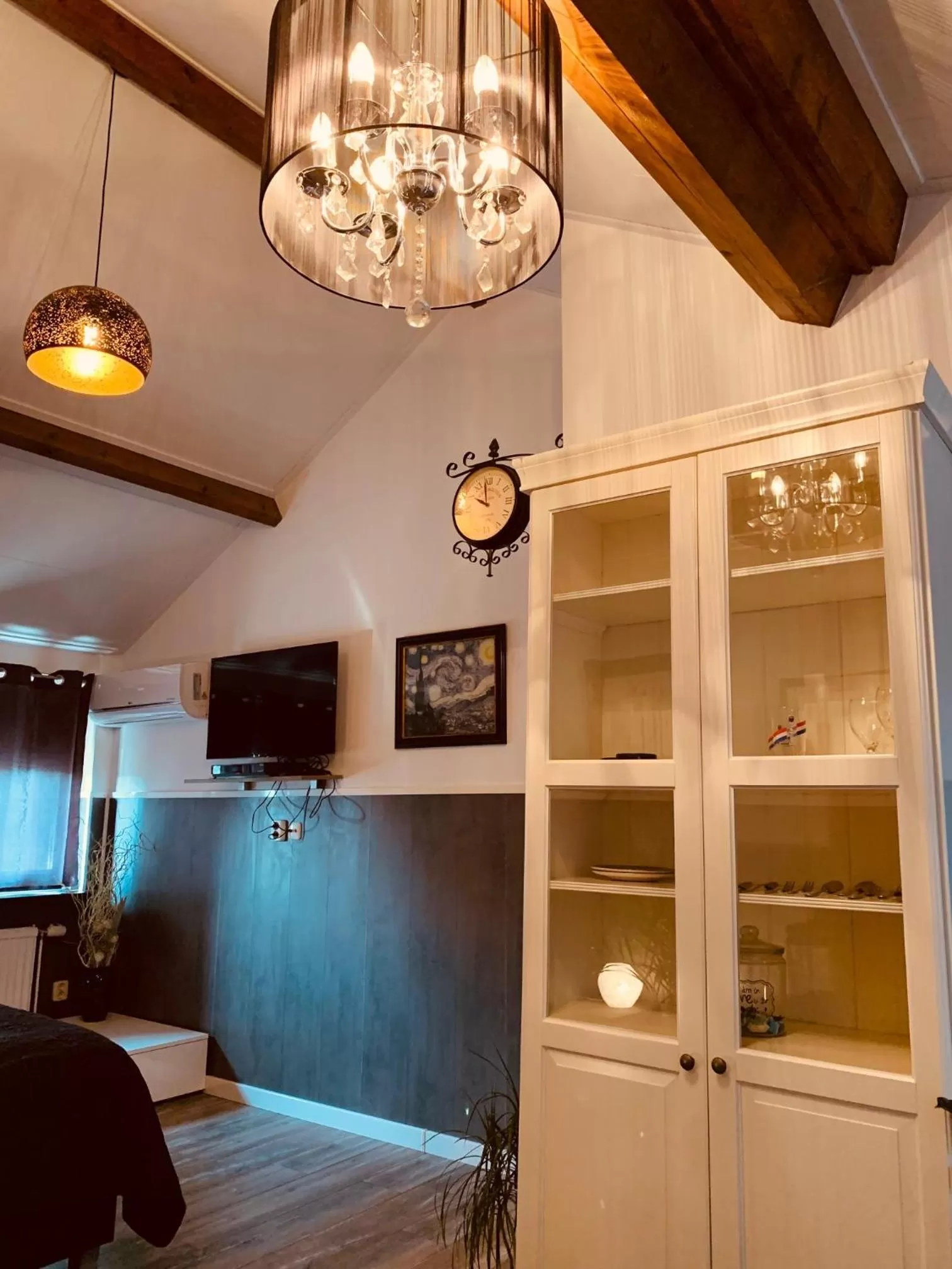 TV and multimedia in B&B Prachtig Allemachtig