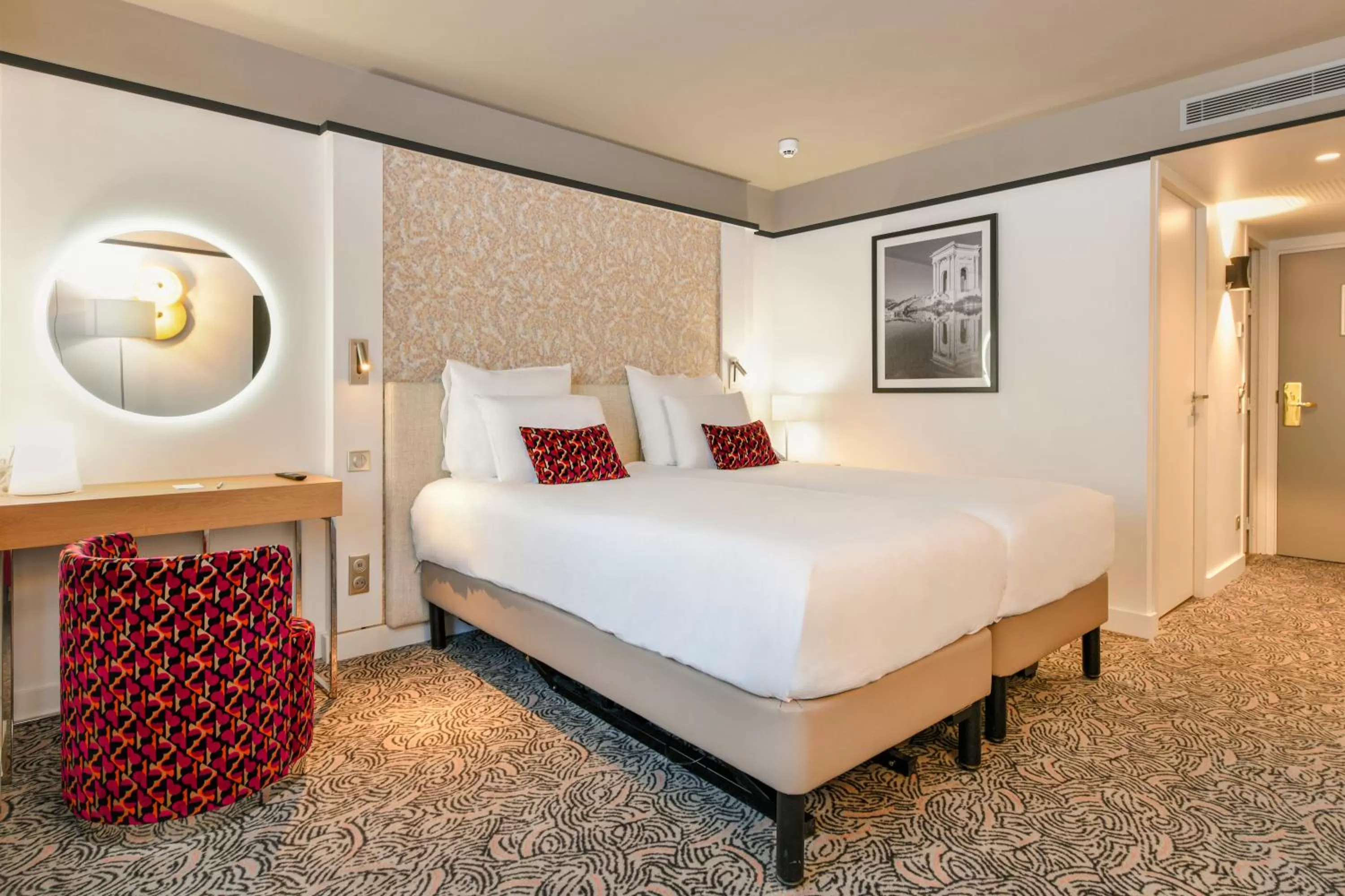 Photo of the whole room, Bed in Pullman La Pléiade Montpellier Centre