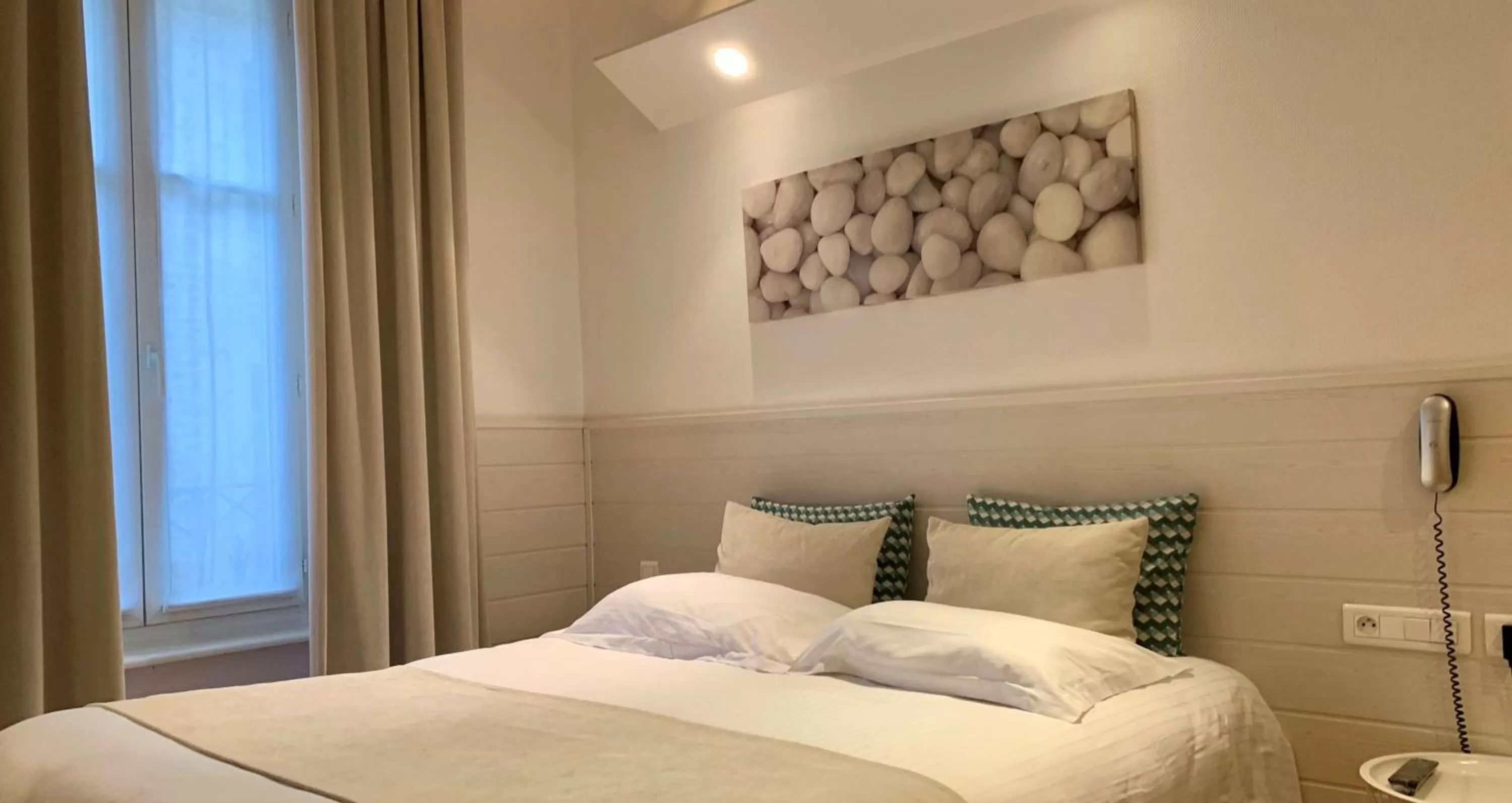 Photo of the whole room, Bed in Best Western Hôtel Des Voyageurs