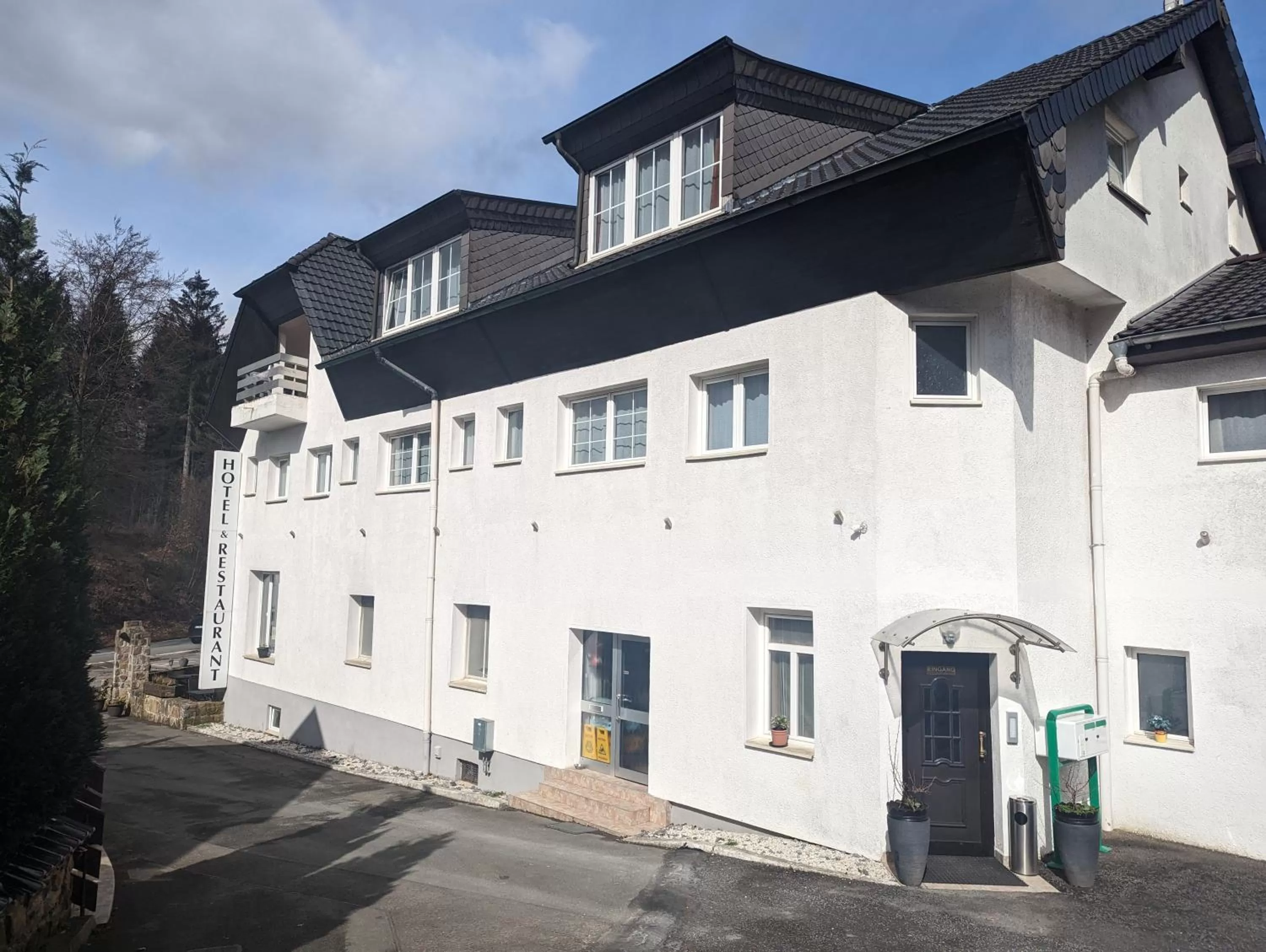 Property Building in Hotel Eiserner Anton