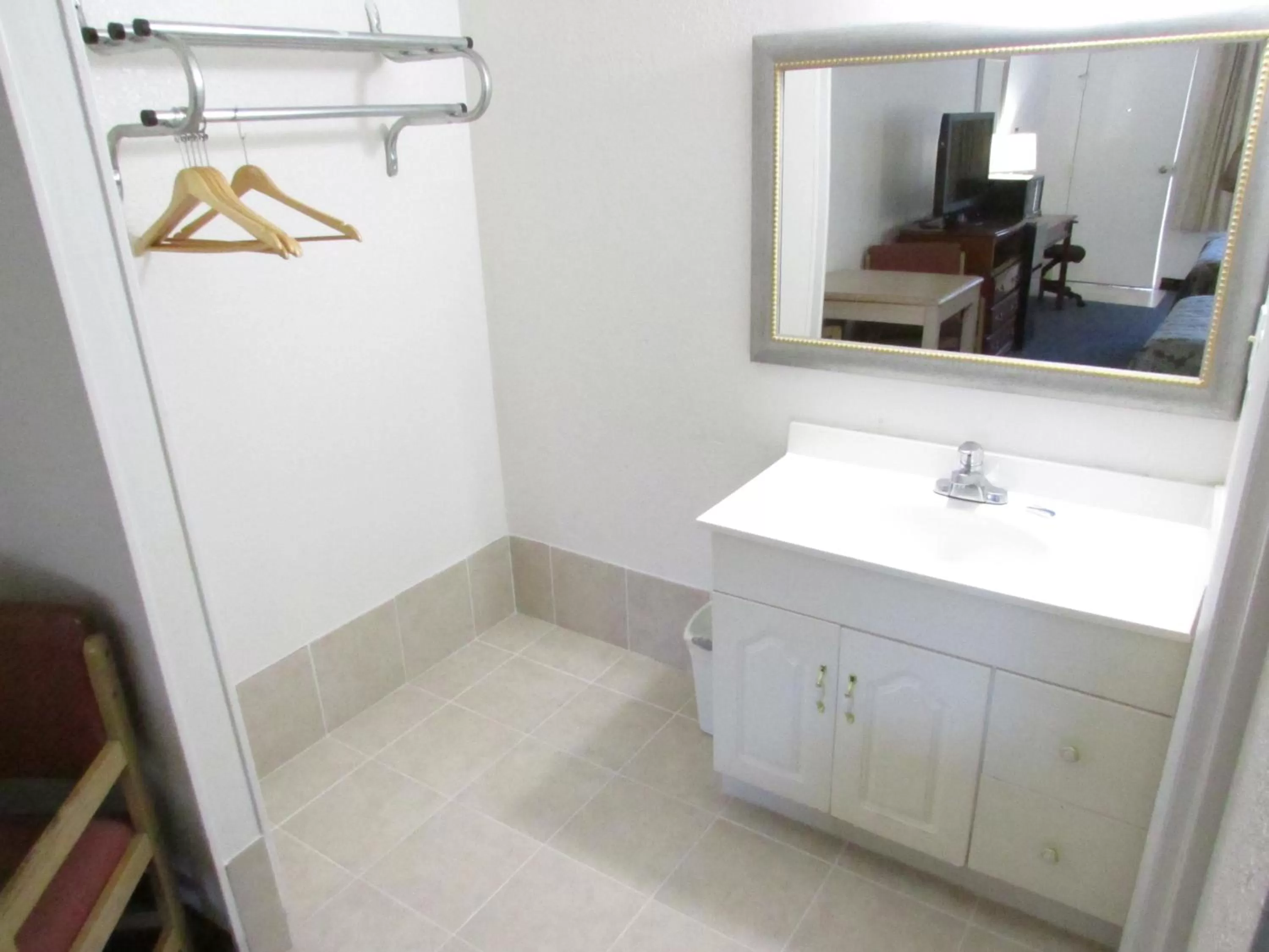 Parsons Inn and Extended Stay