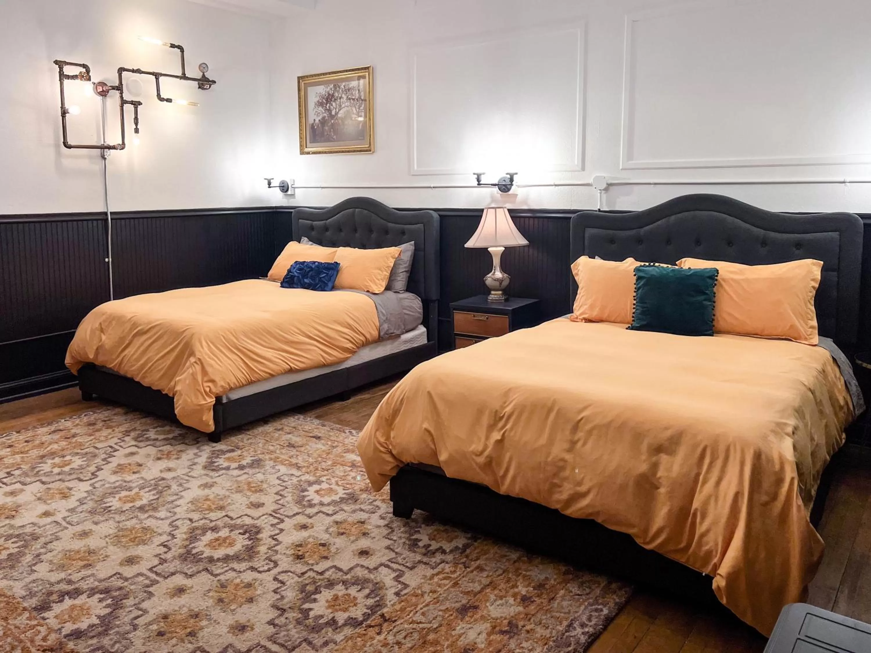 Bed in The Oliver Inn