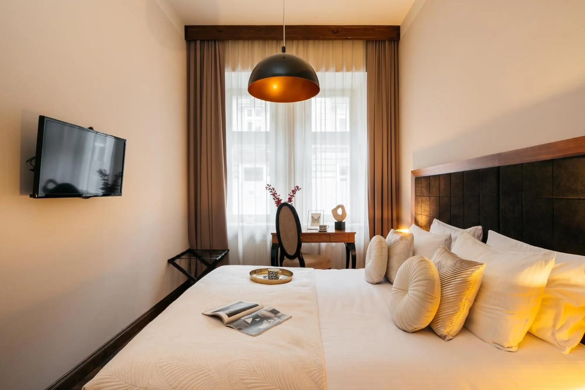 Bed in Topolowa Residence - LoftAffair Collection