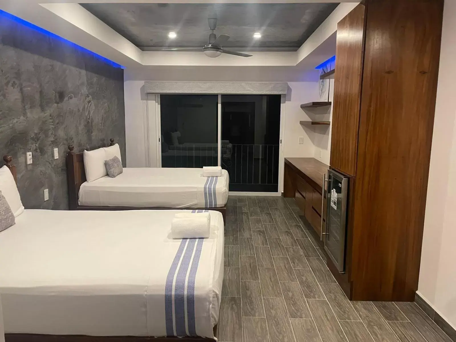 Quadruple Room with Sea View in HOTEL EL CORAL Quadruple Room with Sea View in HOTEL EL CORAL