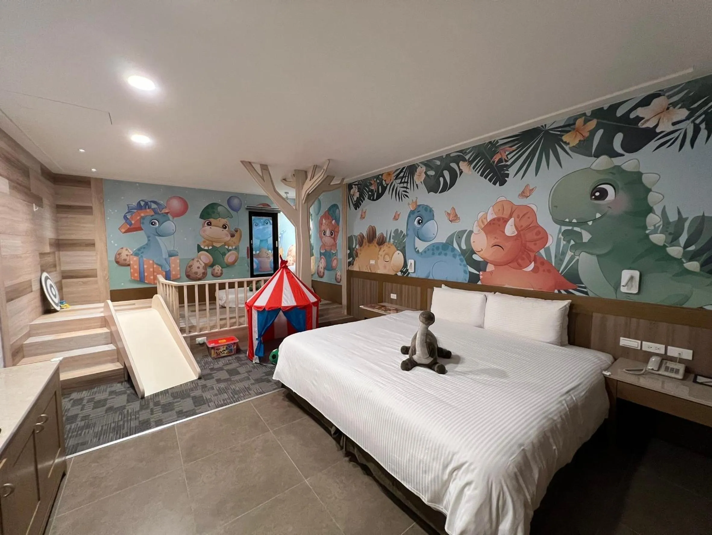 Bedroom, Bed in Great Roots Forestry Spa Resort