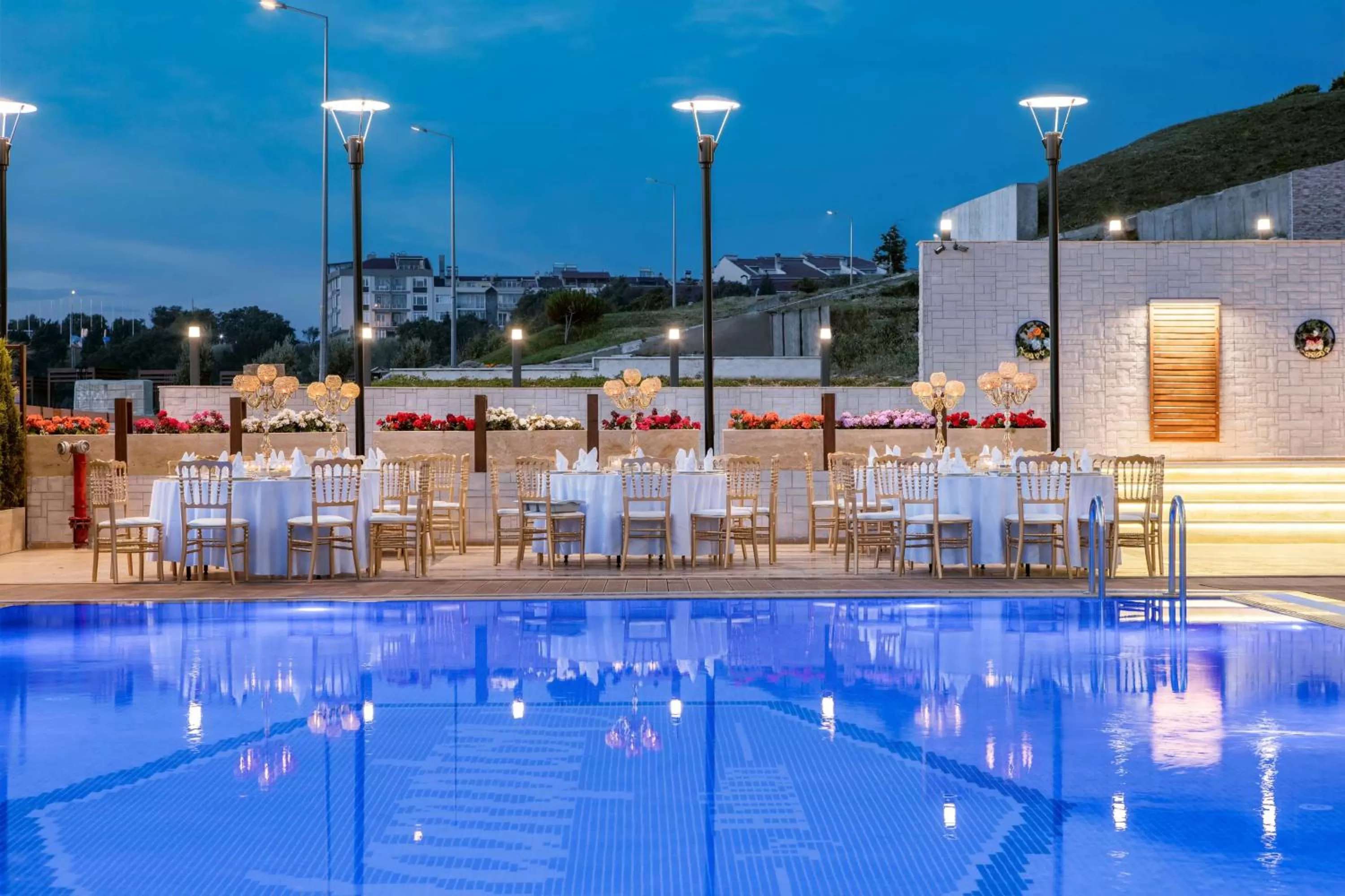 Pool view in Hampton by Hilton Canakkale Gelibolu