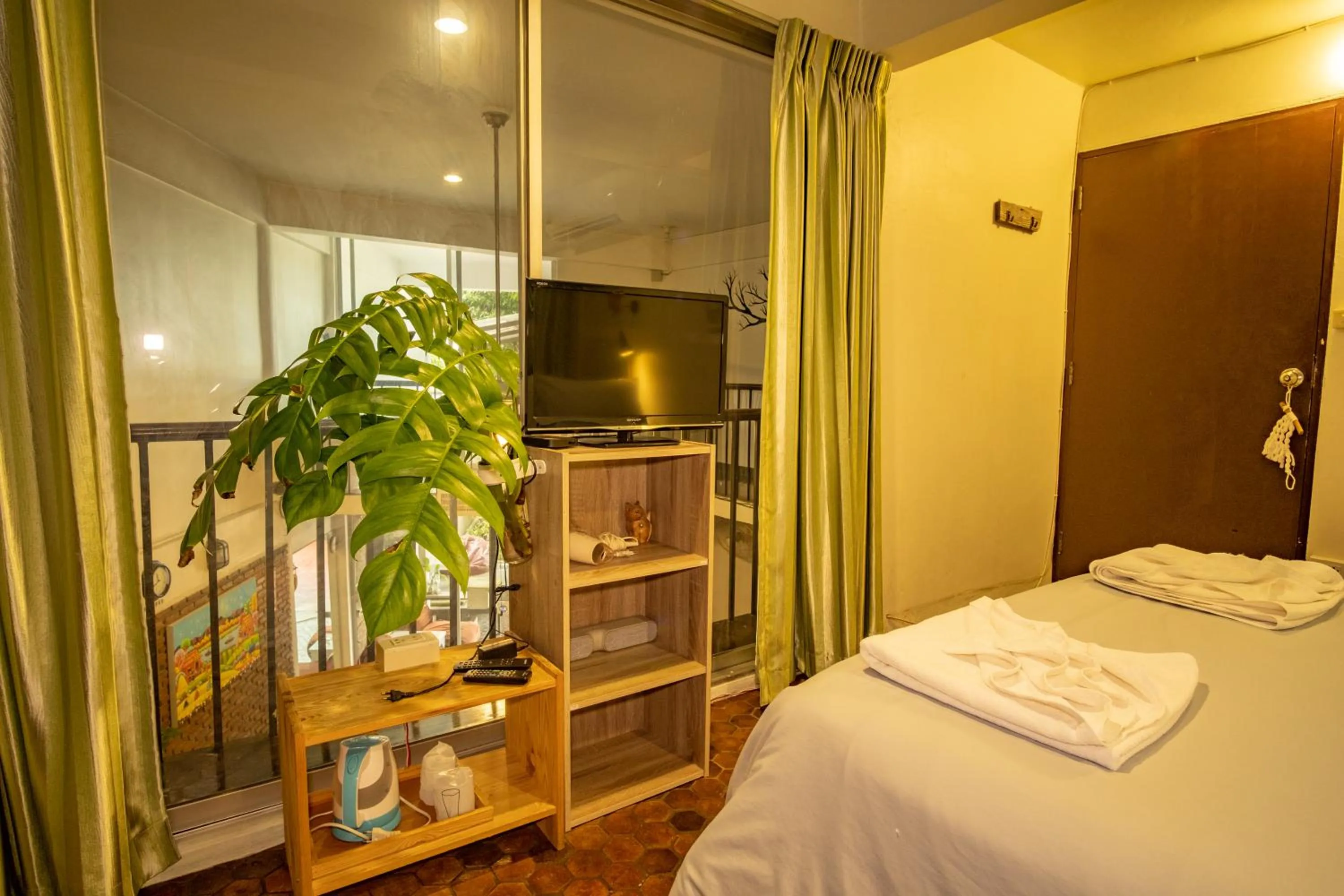 TV/Entertainment Center in Home 16  (Hostel 16)