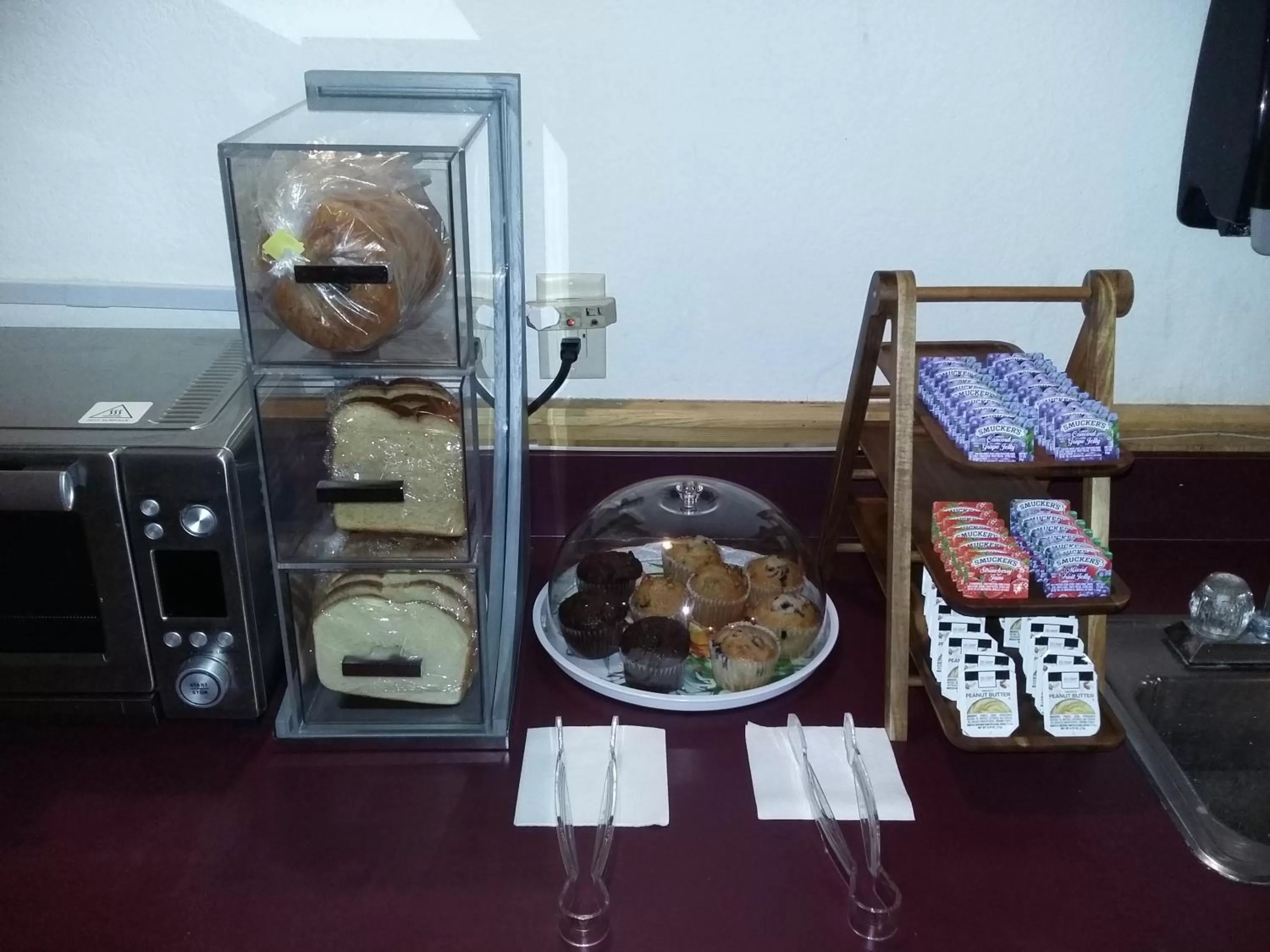 Breakfast in Pleasant Moose Lodge