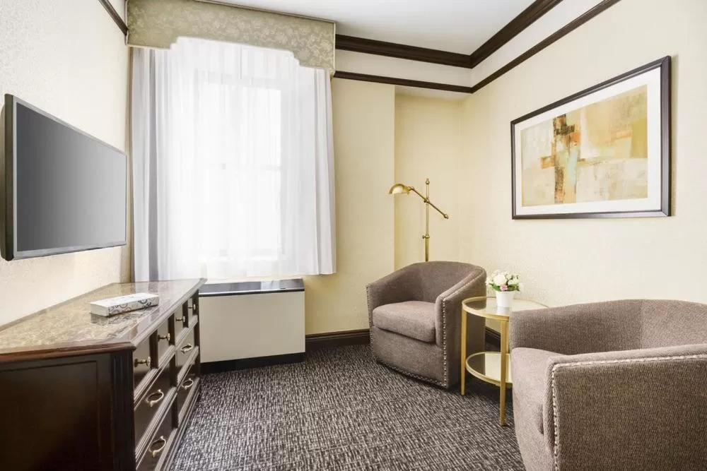 Seating area in Hotel Lucerne