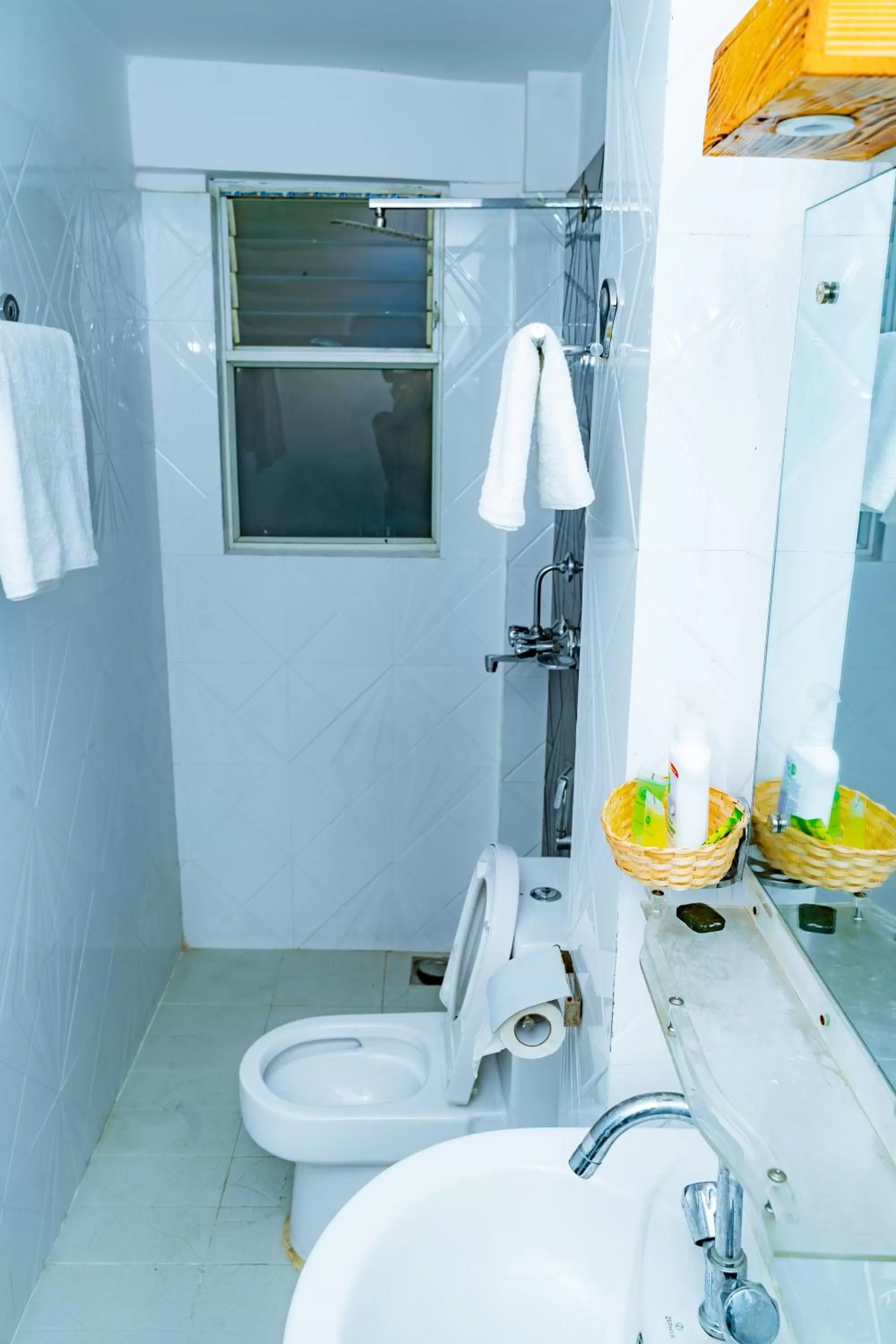 Bathroom in Silu Homes by Hostmandu