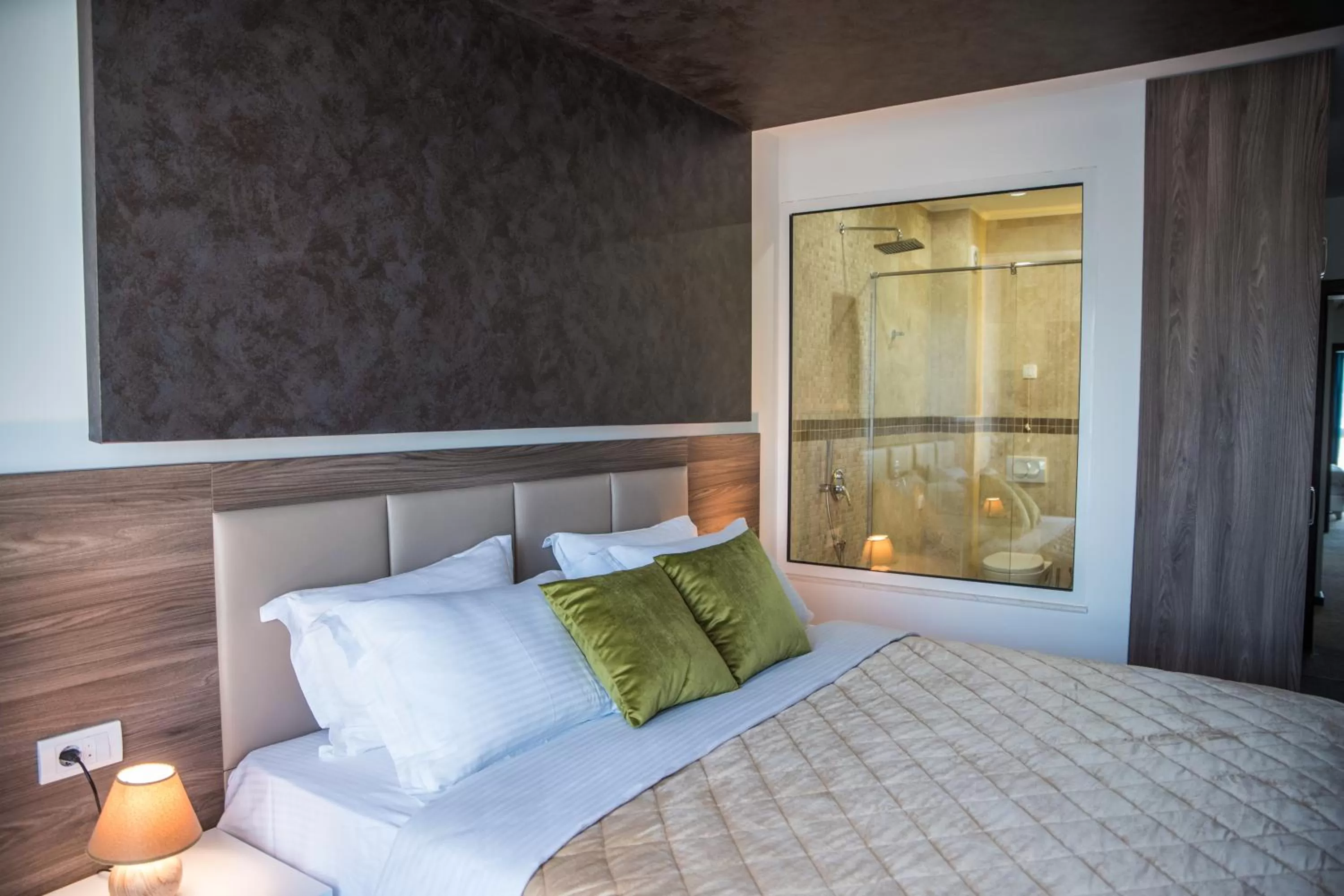 Shower, Bed in Boutique Hotel "Salina"