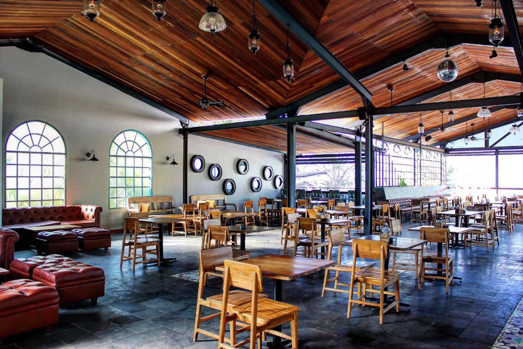 Restaurant/places to eat in Trawangan Dive Resort