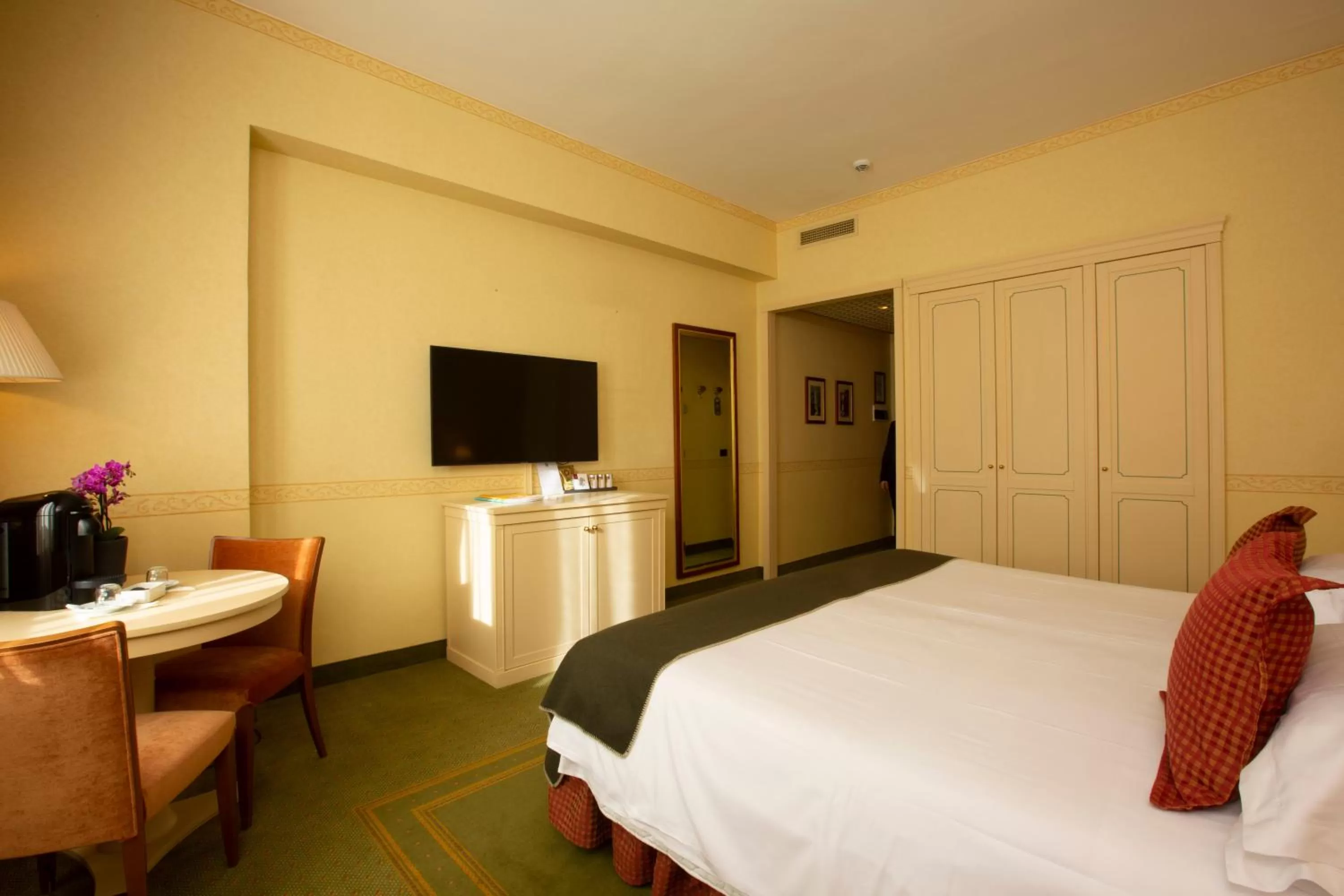 Bed in Grand Hotel Royal E Golf