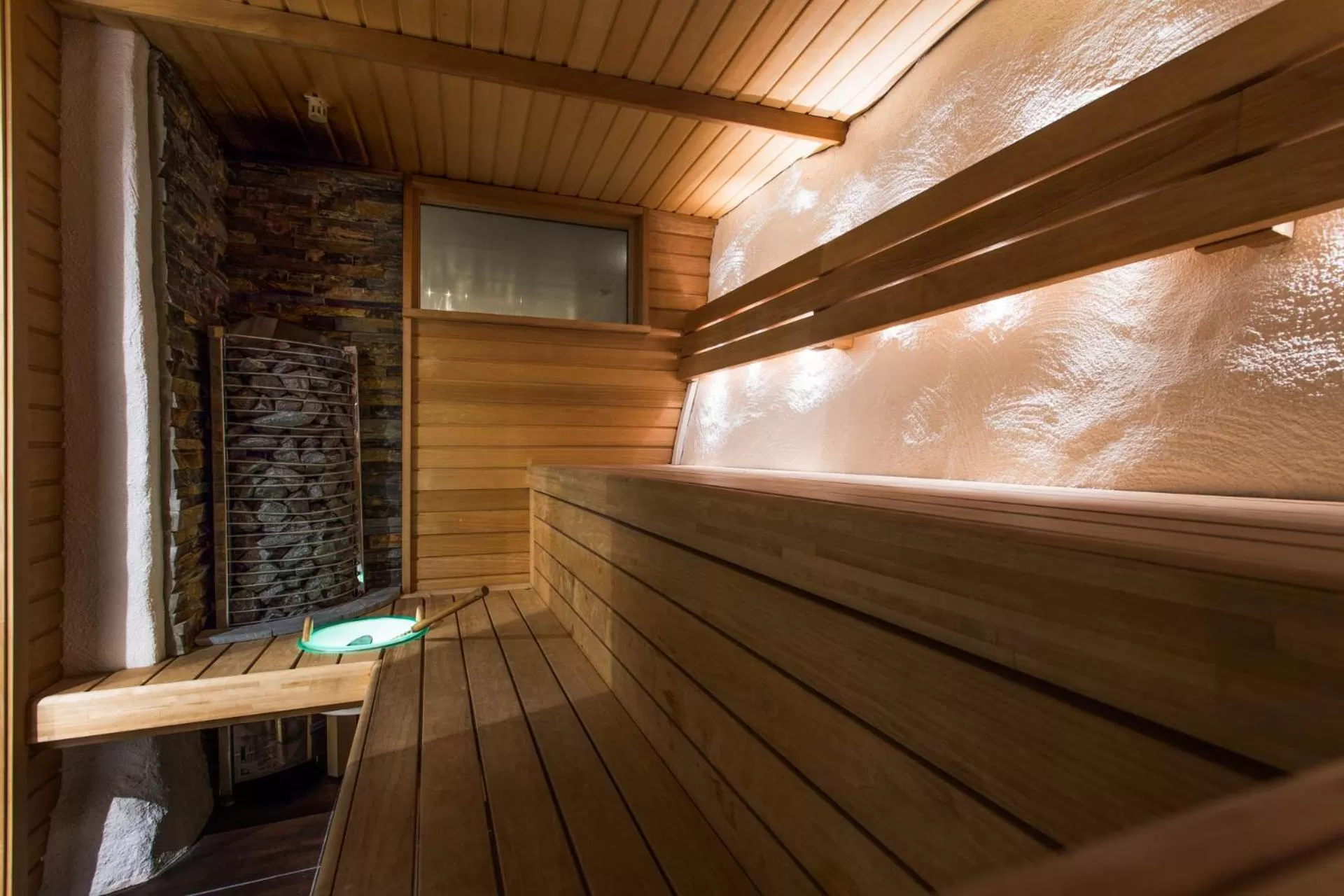 Sauna in Treetop Spa Hangout & Hotel