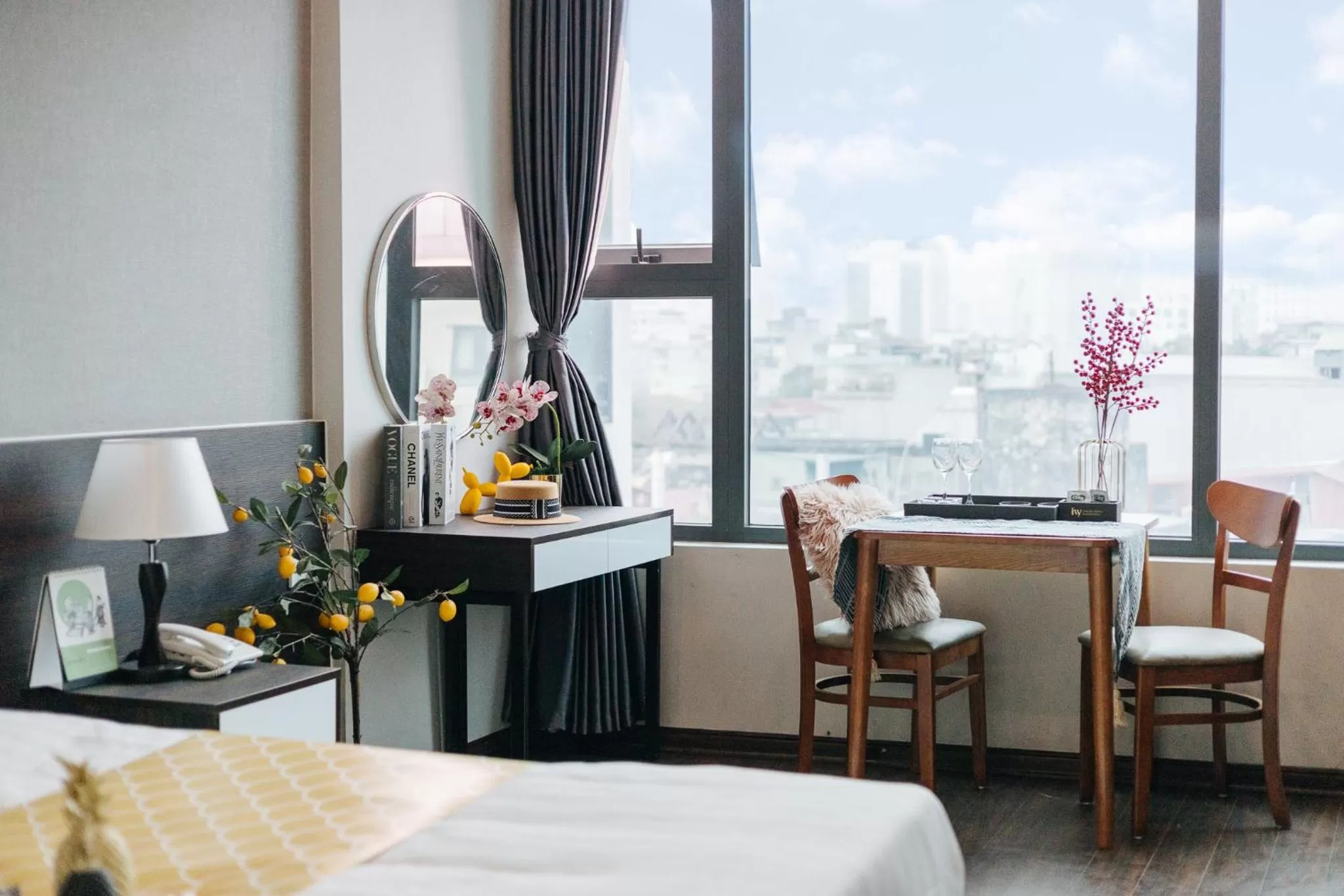 Seating area in Ivy Hotel & Apartment