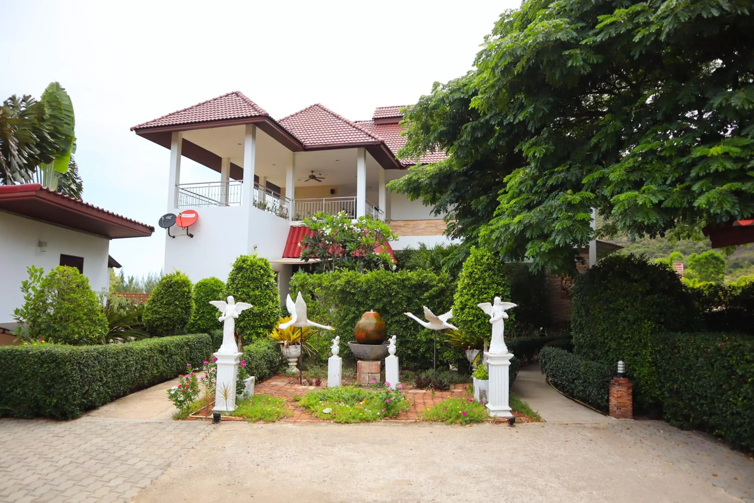 The Hillside Pranburi Resort