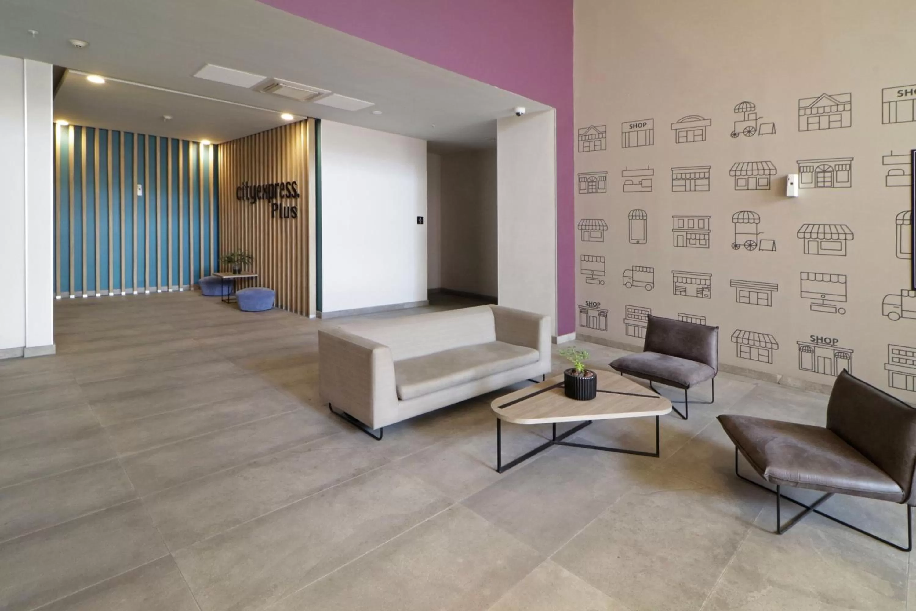 Lobby or reception in City Express Plus by Marriott Monterrey Galerías
