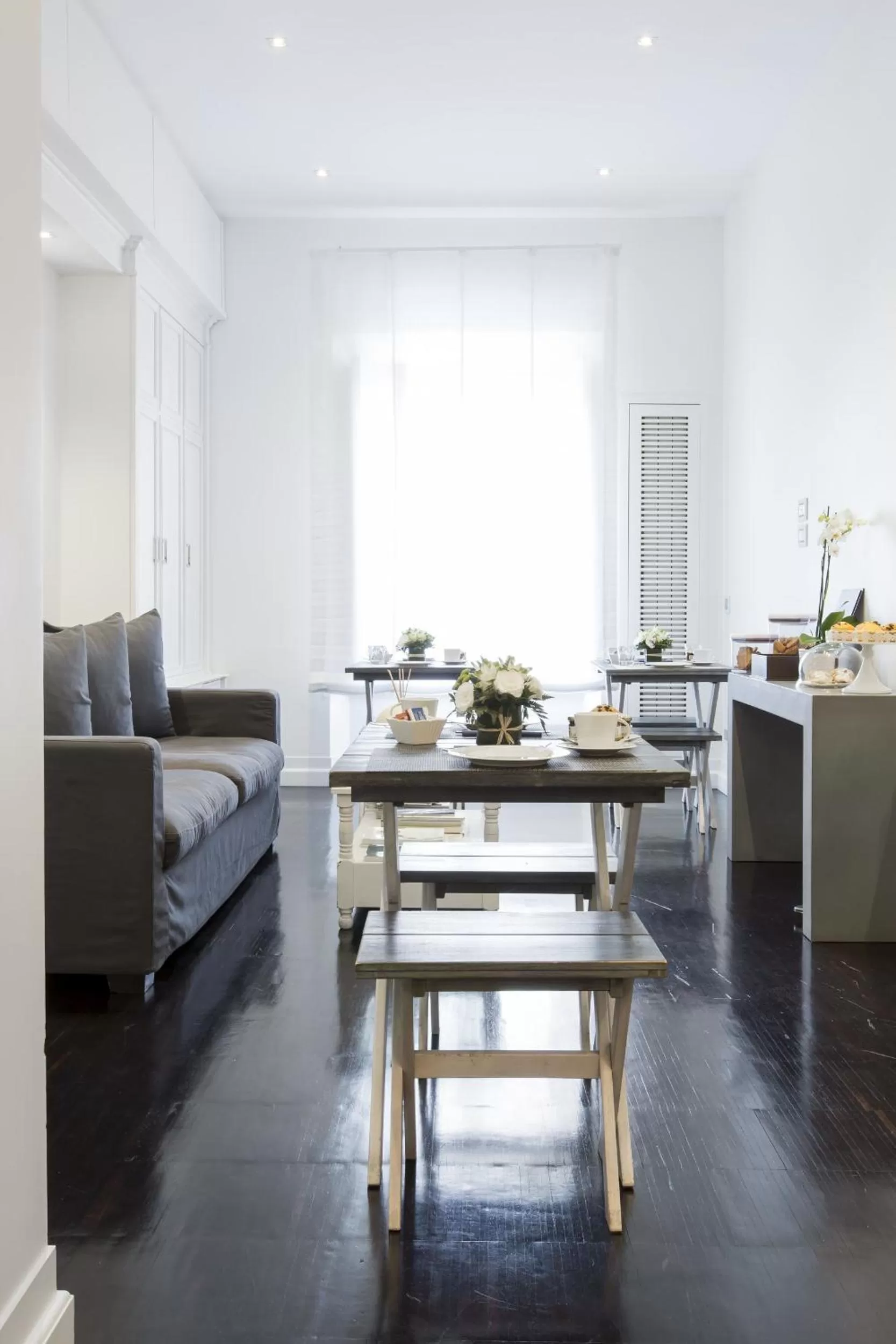 Restaurant/places to eat in Xenia Guest House