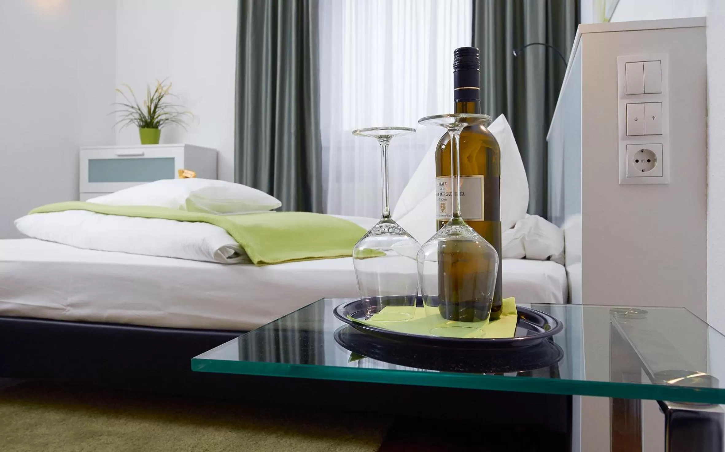 Photo of the whole room, Bed in Gartenstadt Hotel