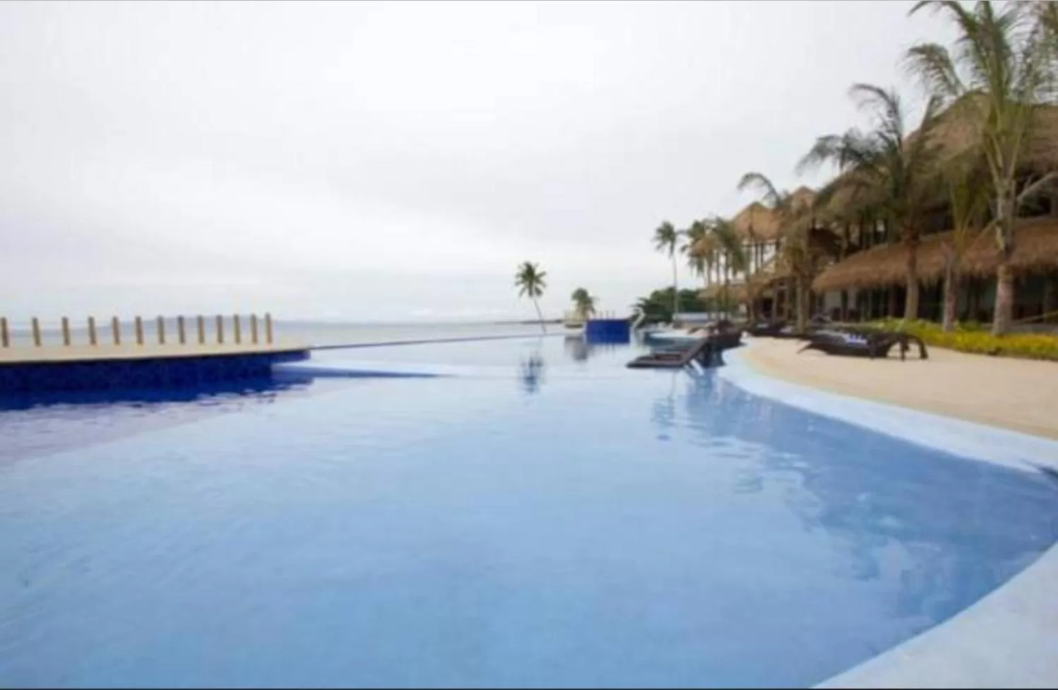 Swimming pool in The Bellevue Resort