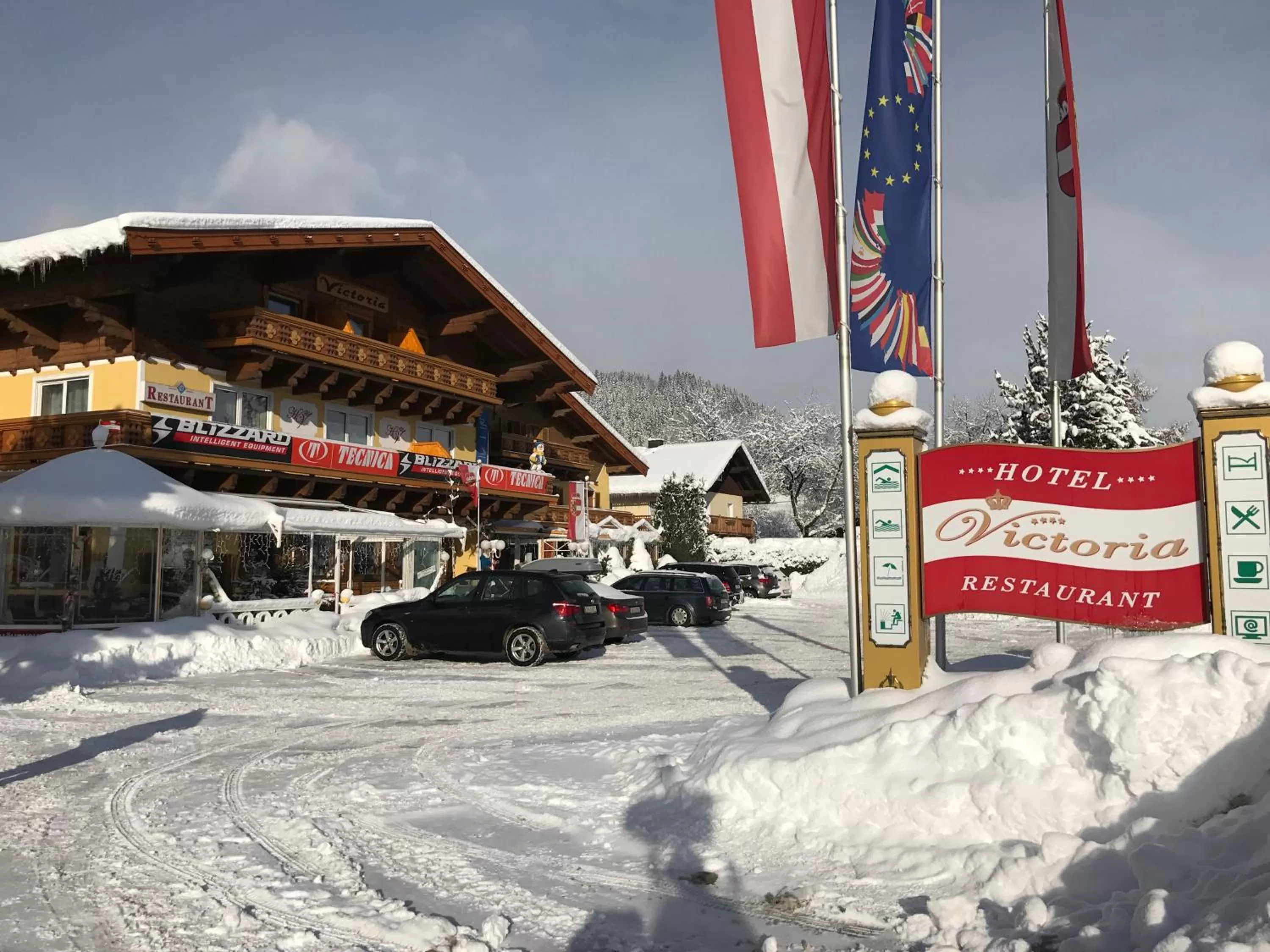 Facade/entrance in Hotel Victoria