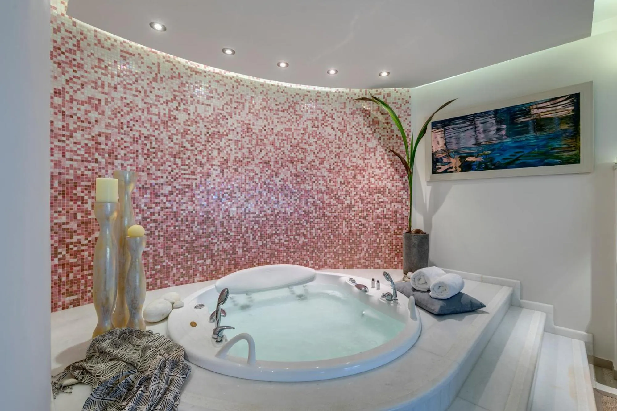 Bath in Kouros Art Hotel - Designed for Adults