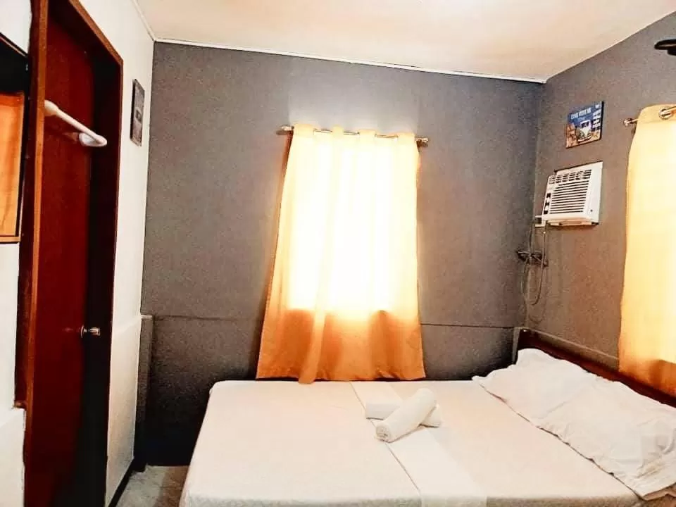 Bed in Gaea's Apartments