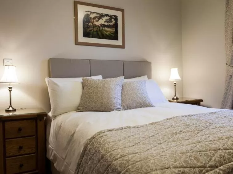 Bedroom, Bed in Parkers House Bed & Breakfast