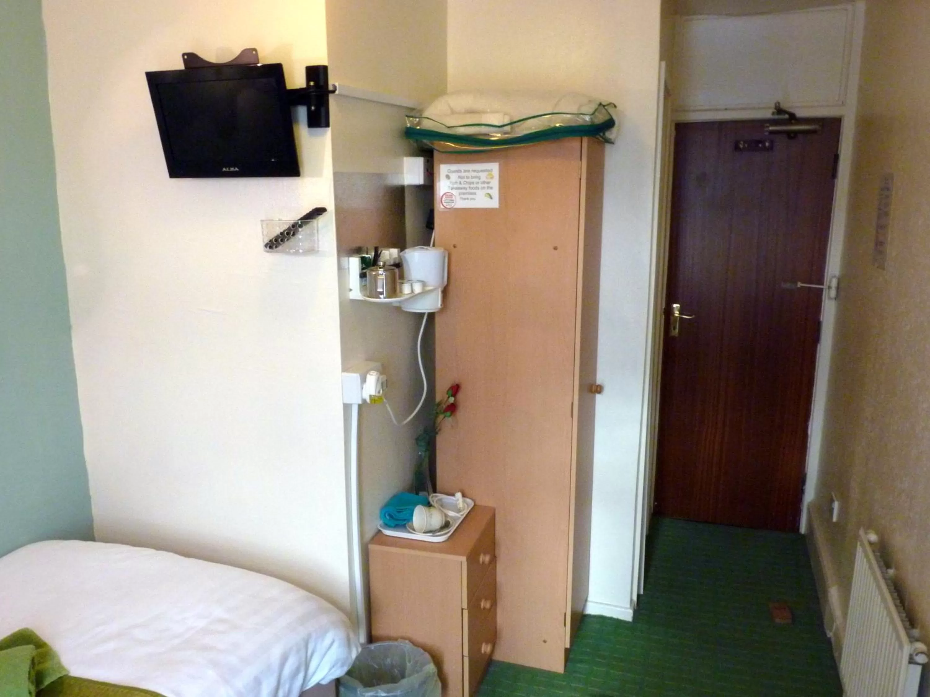 Bedroom, Bed in The Berkswell