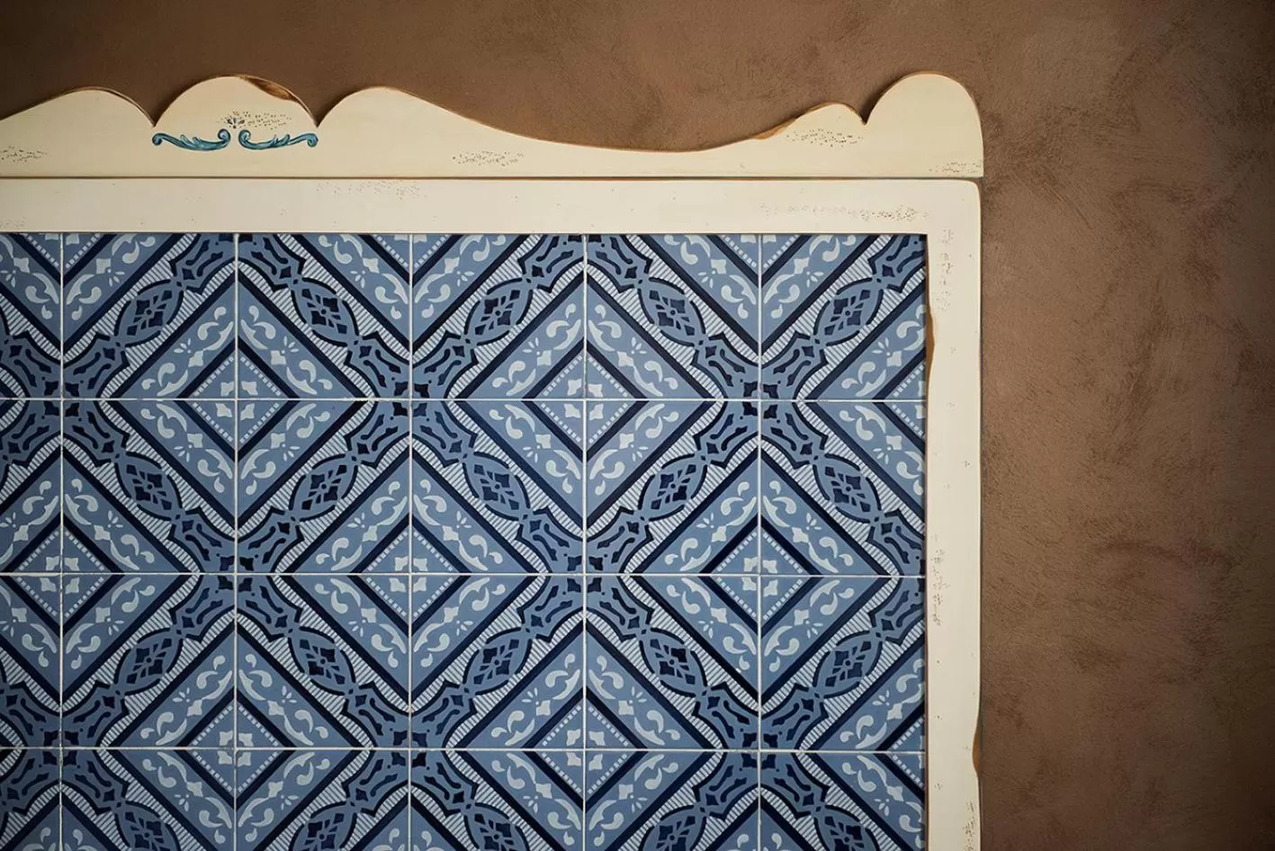 Decorative detail in Stupor Mundi Bed and Breakfast