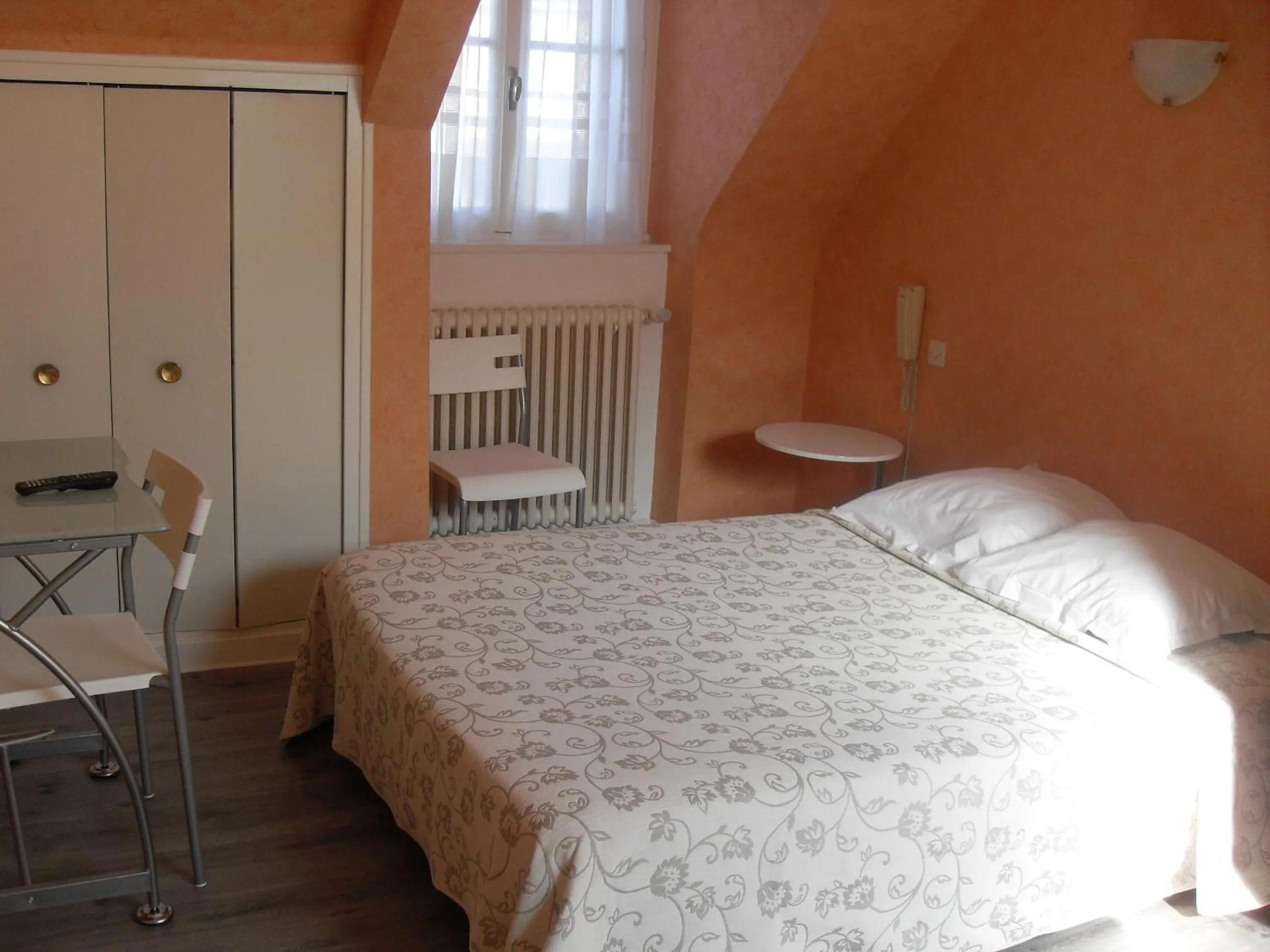 Photo of the whole room in Hotel Restaurant Bocher