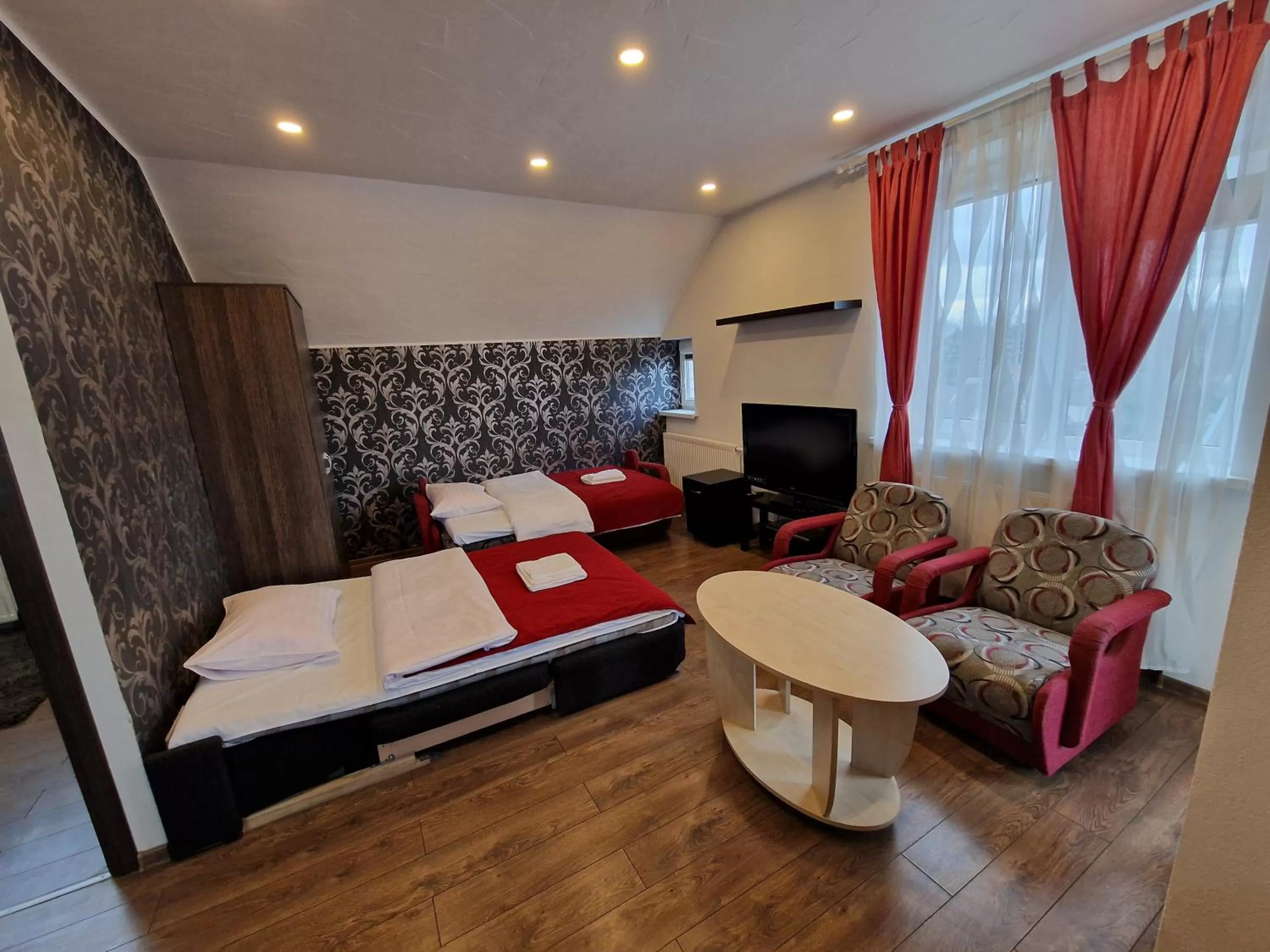 Bed in KALIDA Rooms for rent