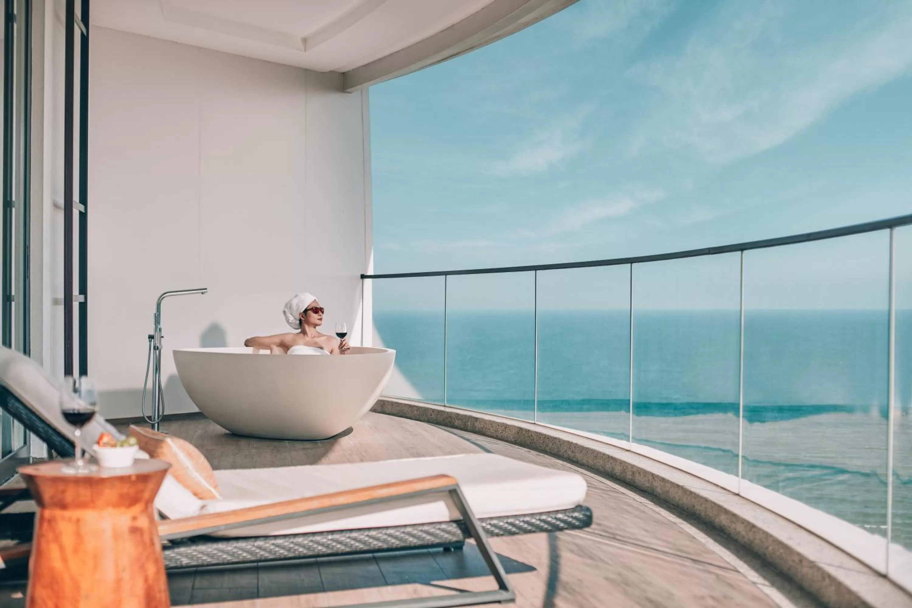 Bathroom in Crowne Plaza Sanya Haitang Bay Resort by IHG