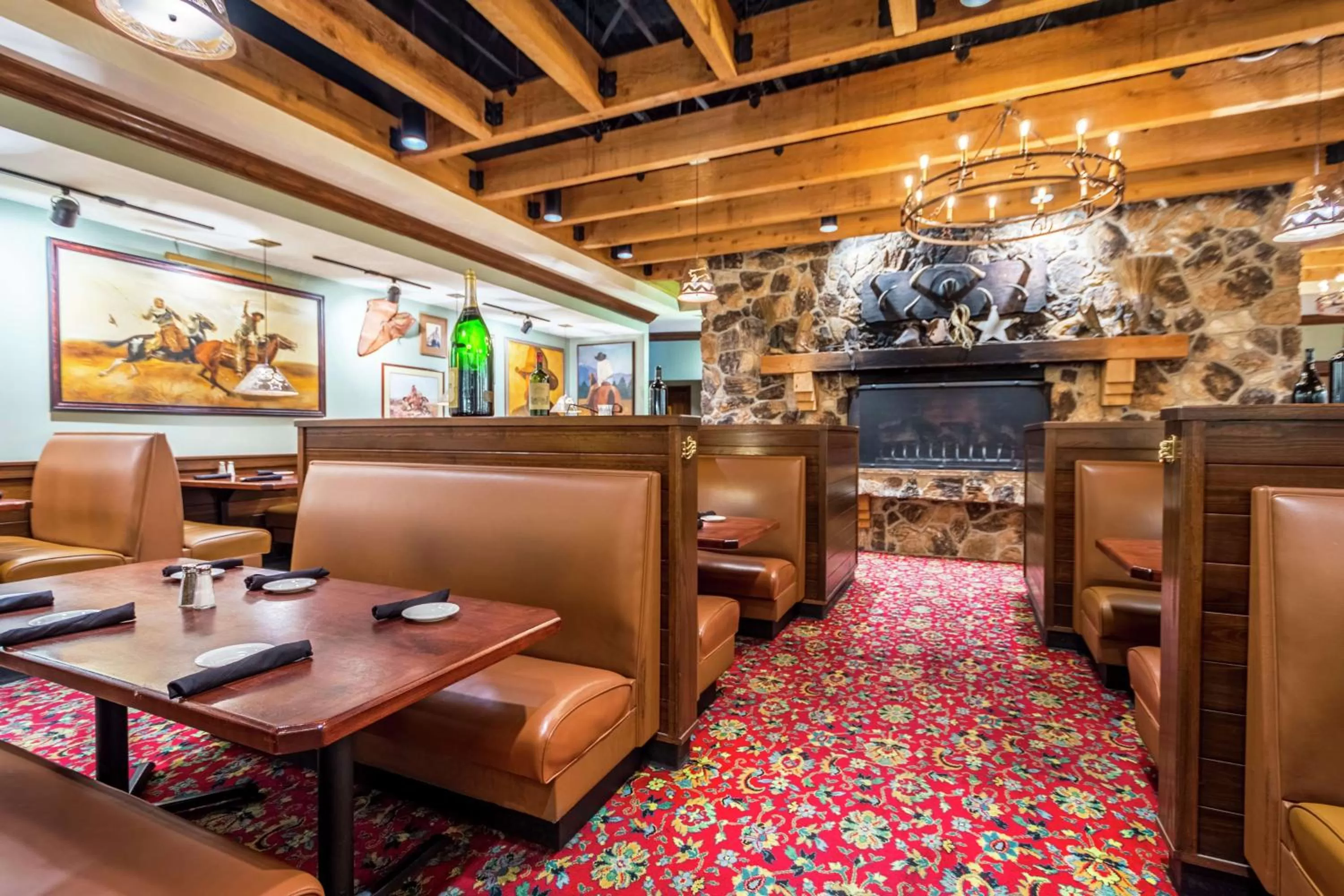 Restaurant/places to eat in Hilton Garden Inn Independence