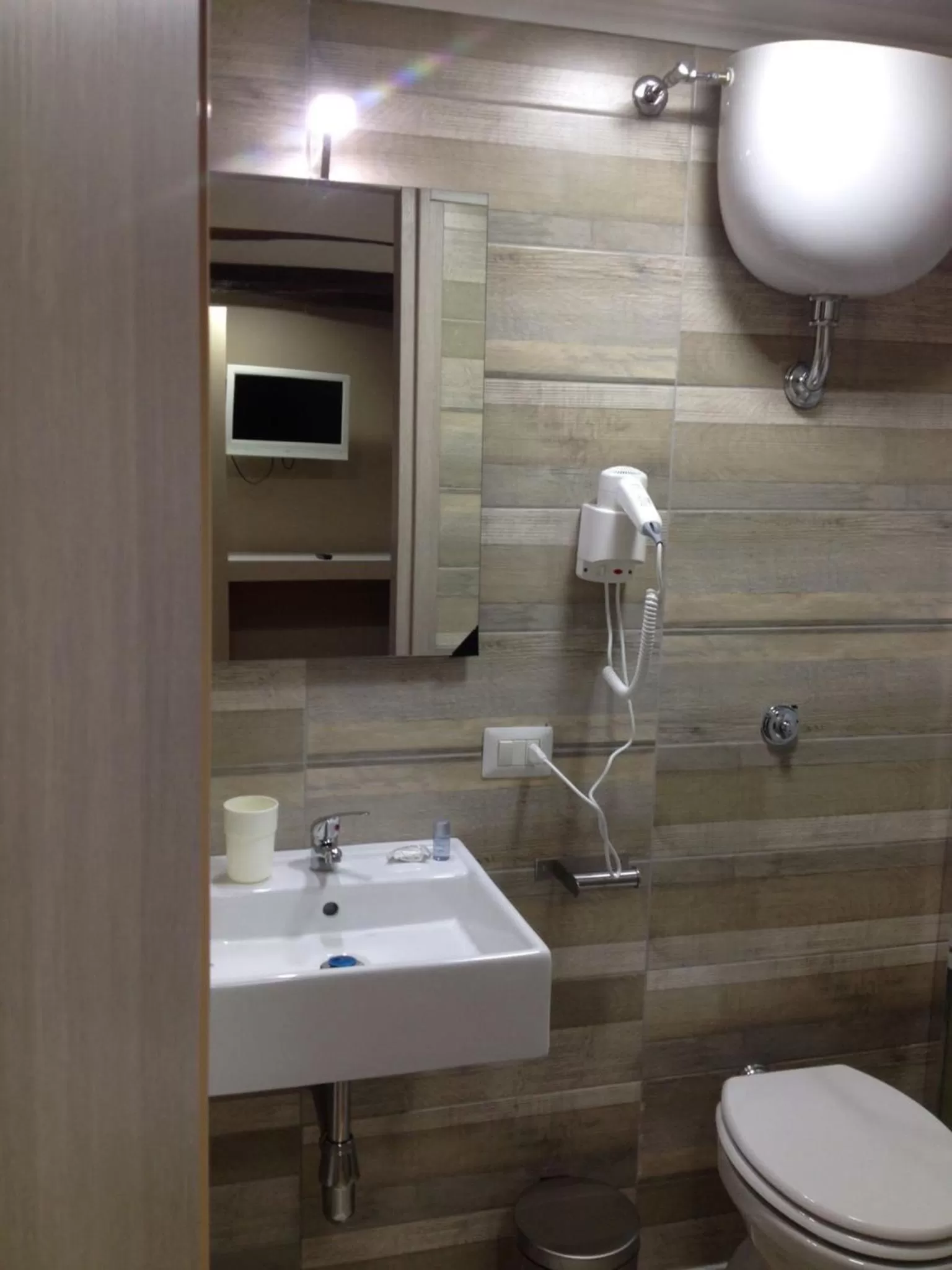 Toilet, Bathroom in B&B Napoli Centro Storico