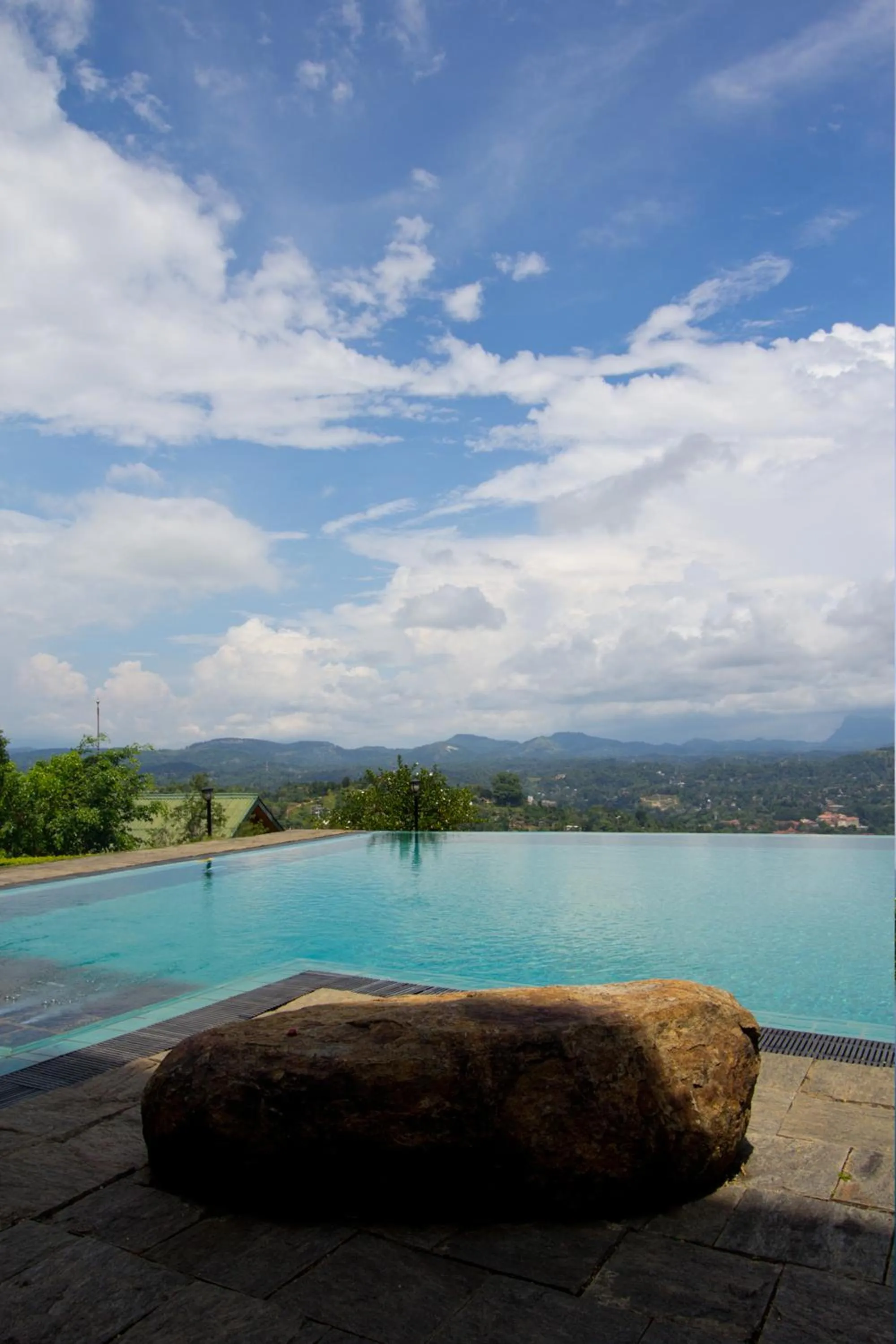 Day in Randholee Resort & Spa