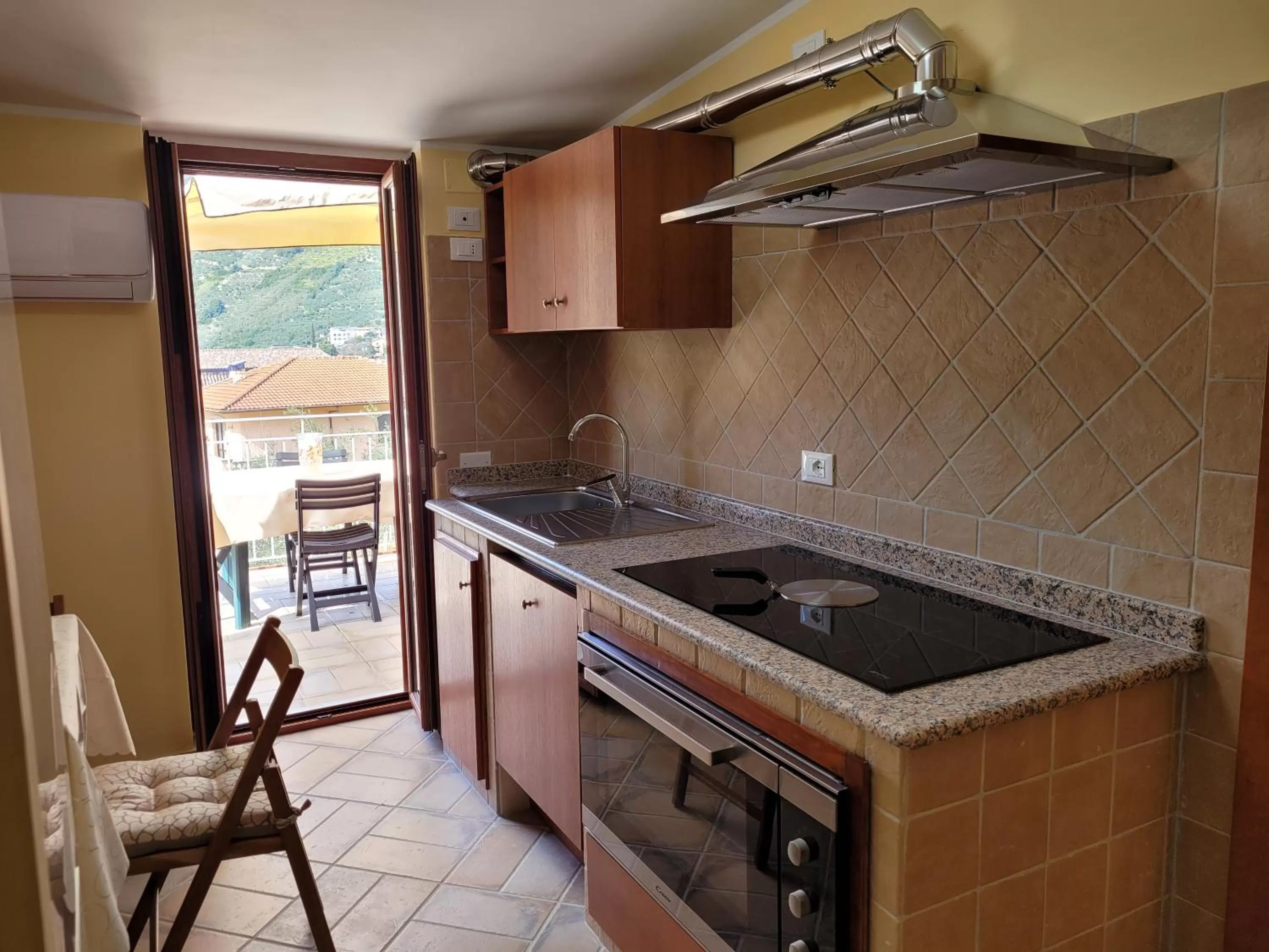 Alloggio turistico Magnifico Alessandro Valle Bernardo 04025 Lenola nei pressi di Fondi LT