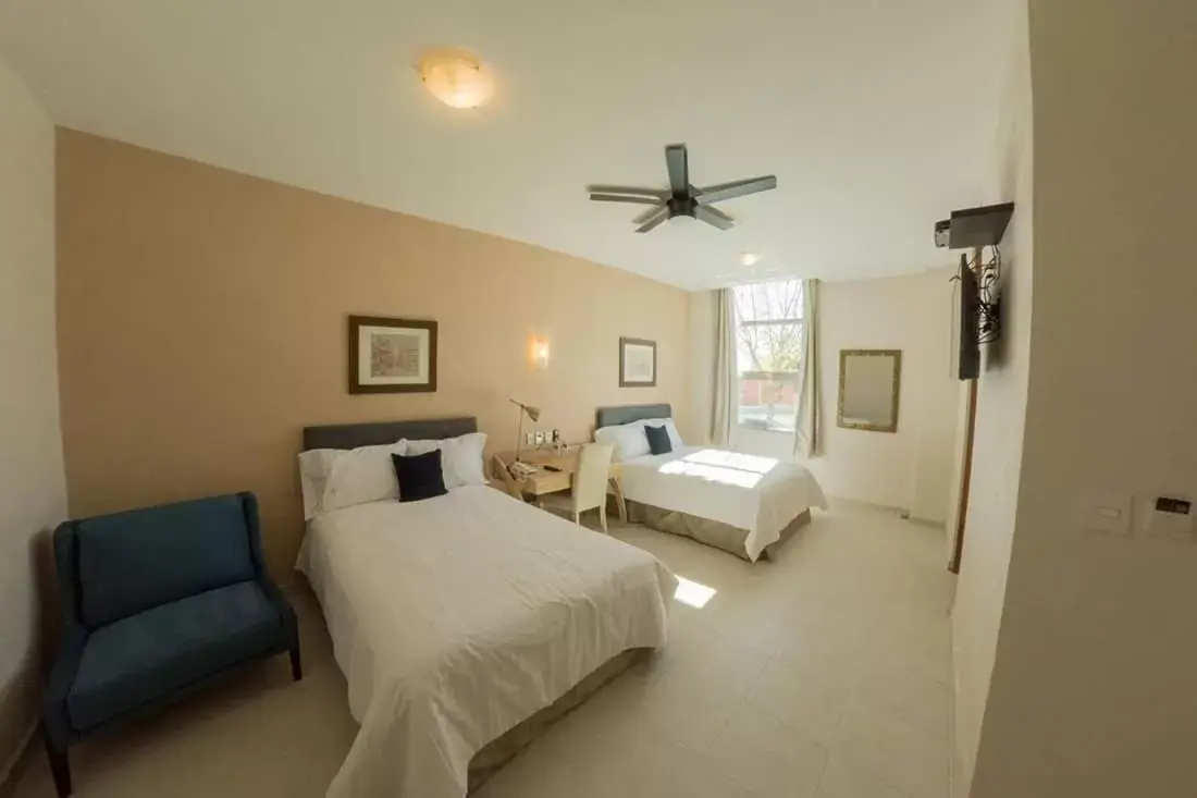 Standard Queen Room with Two Queen Beds in Hotel Siena Standard Queen Room with Two Queen Beds in Hotel Siena