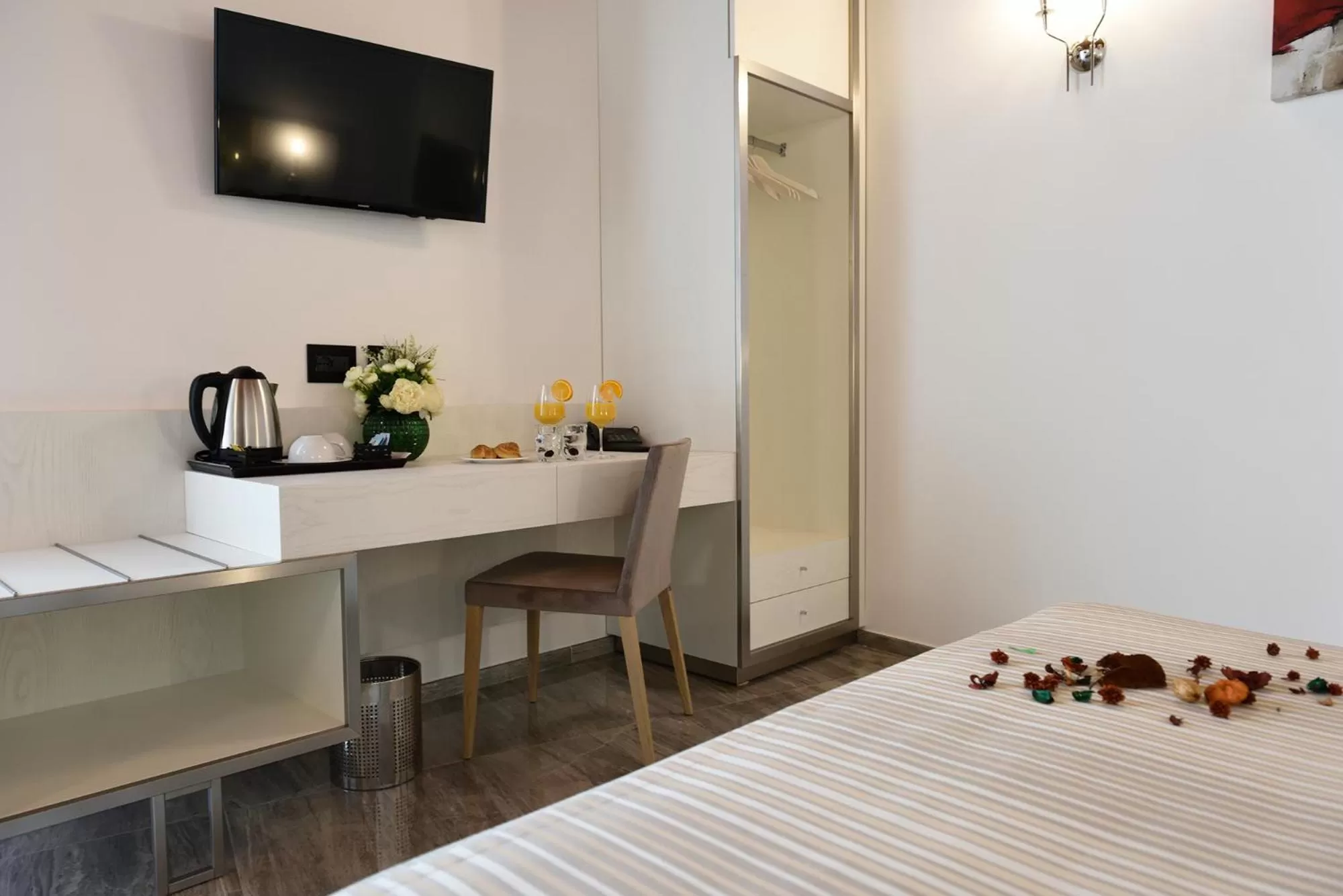 Coffee/tea facilities, Bed in Best Western Hotel Principe di Lampedusa