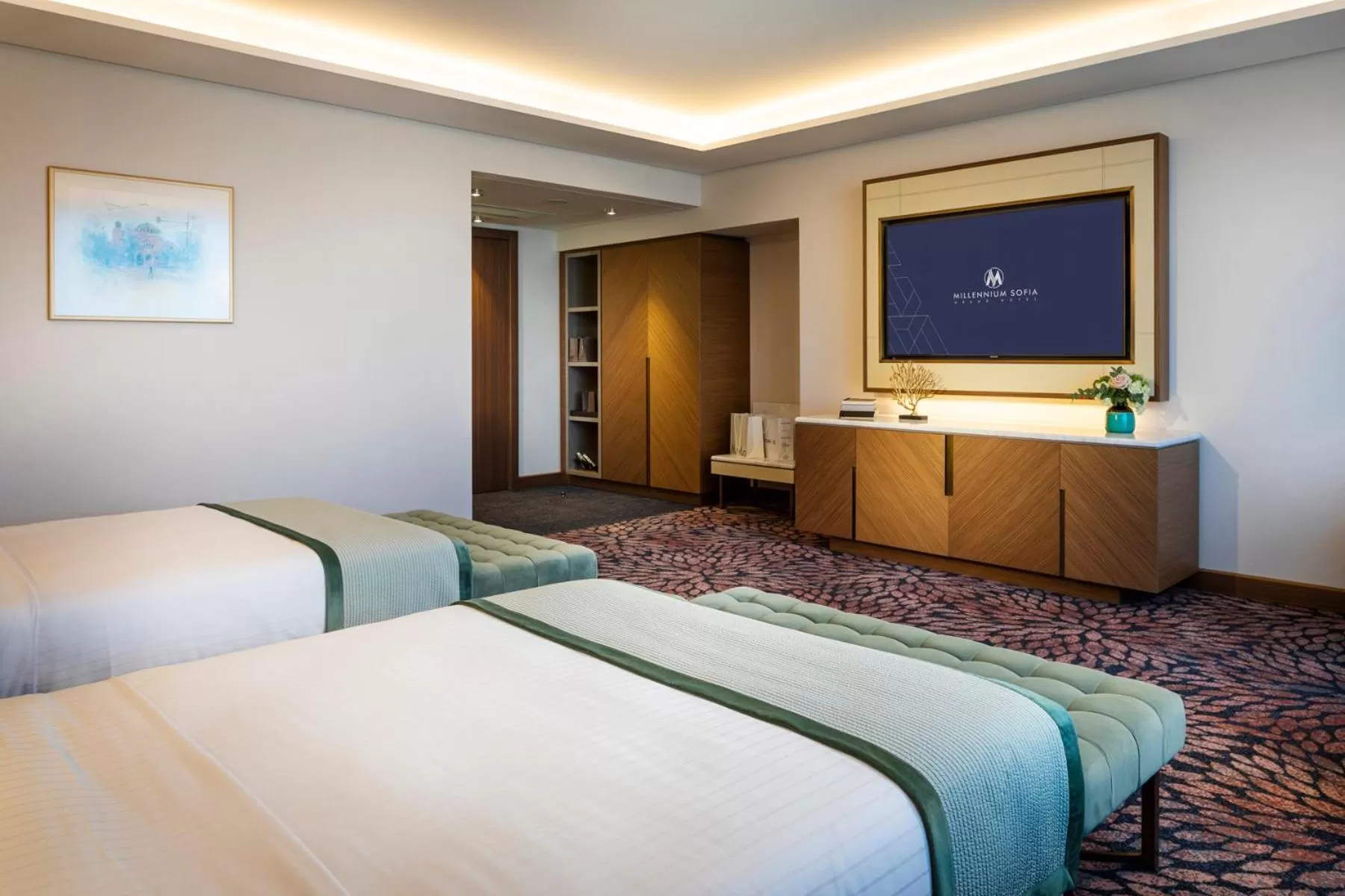 TV and multimedia, Bed in Grand Hotel Millennium Sofia