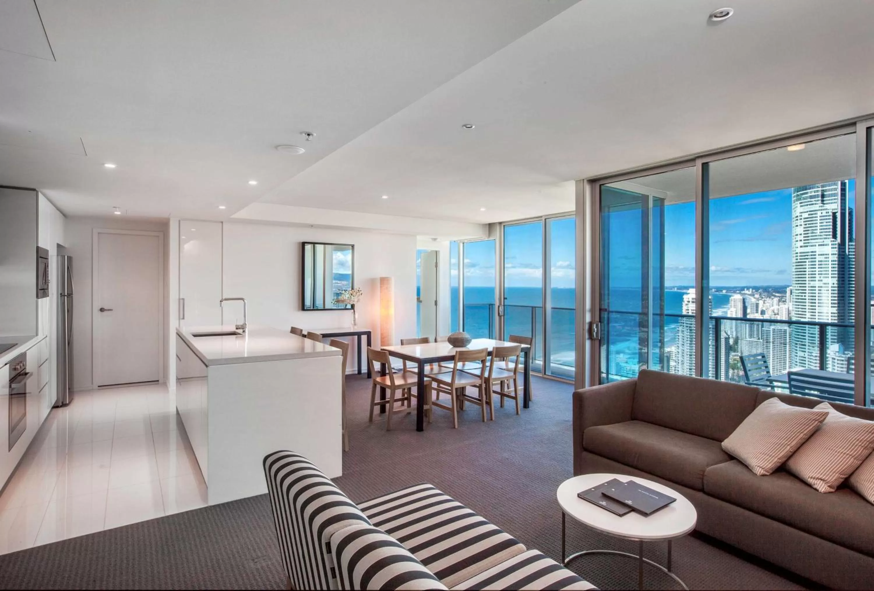 Living room in Hilton Surfers Paradise Hotel & Residences