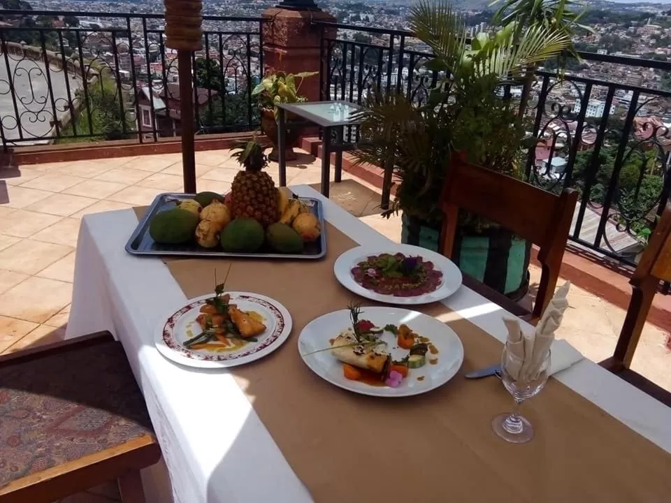 Relais De La Haute Ville Tana