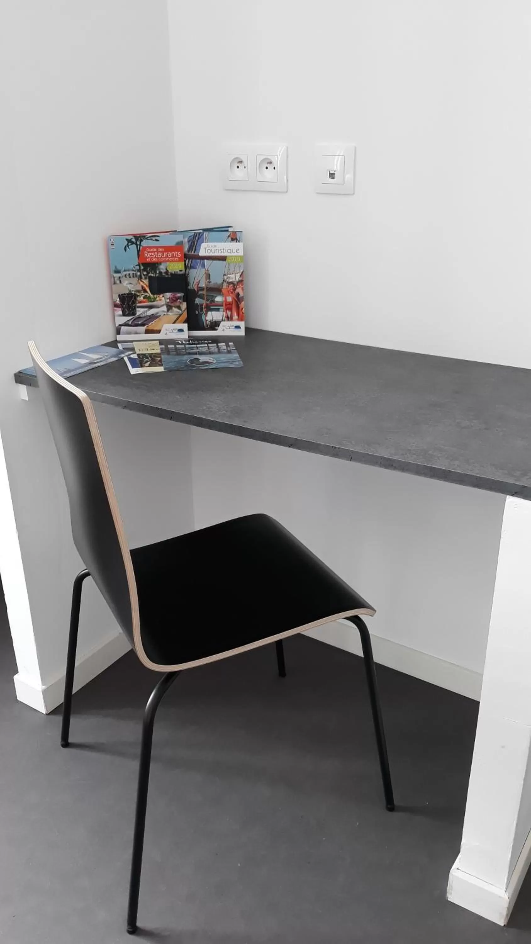 hair dresser in Les chambres de l'Abbaye