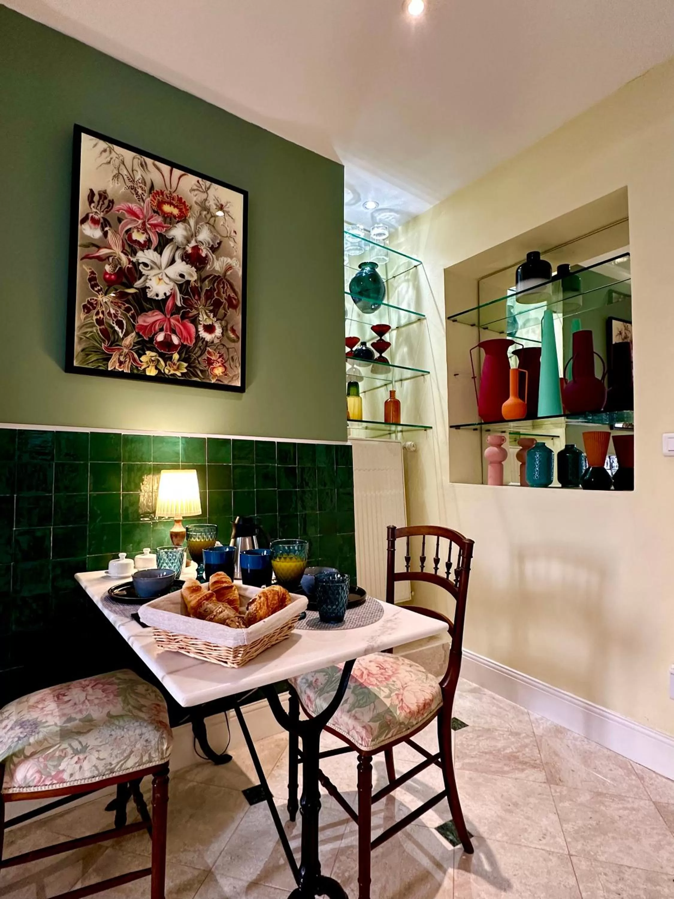 Dining Area in Le Logis Plantagenêt