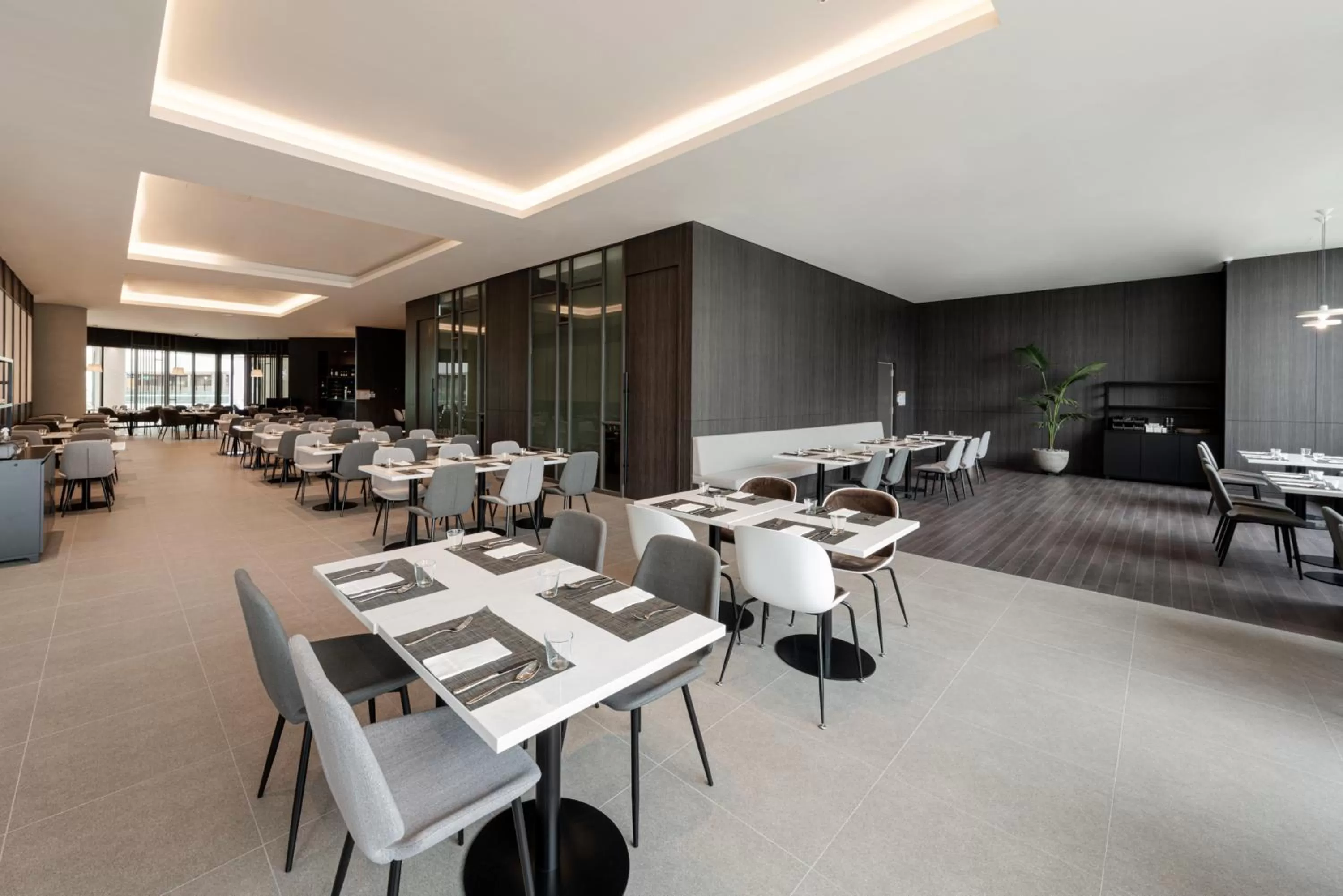 Restaurant/places to eat in Nine Tree by Parnas Seoul Pangyo