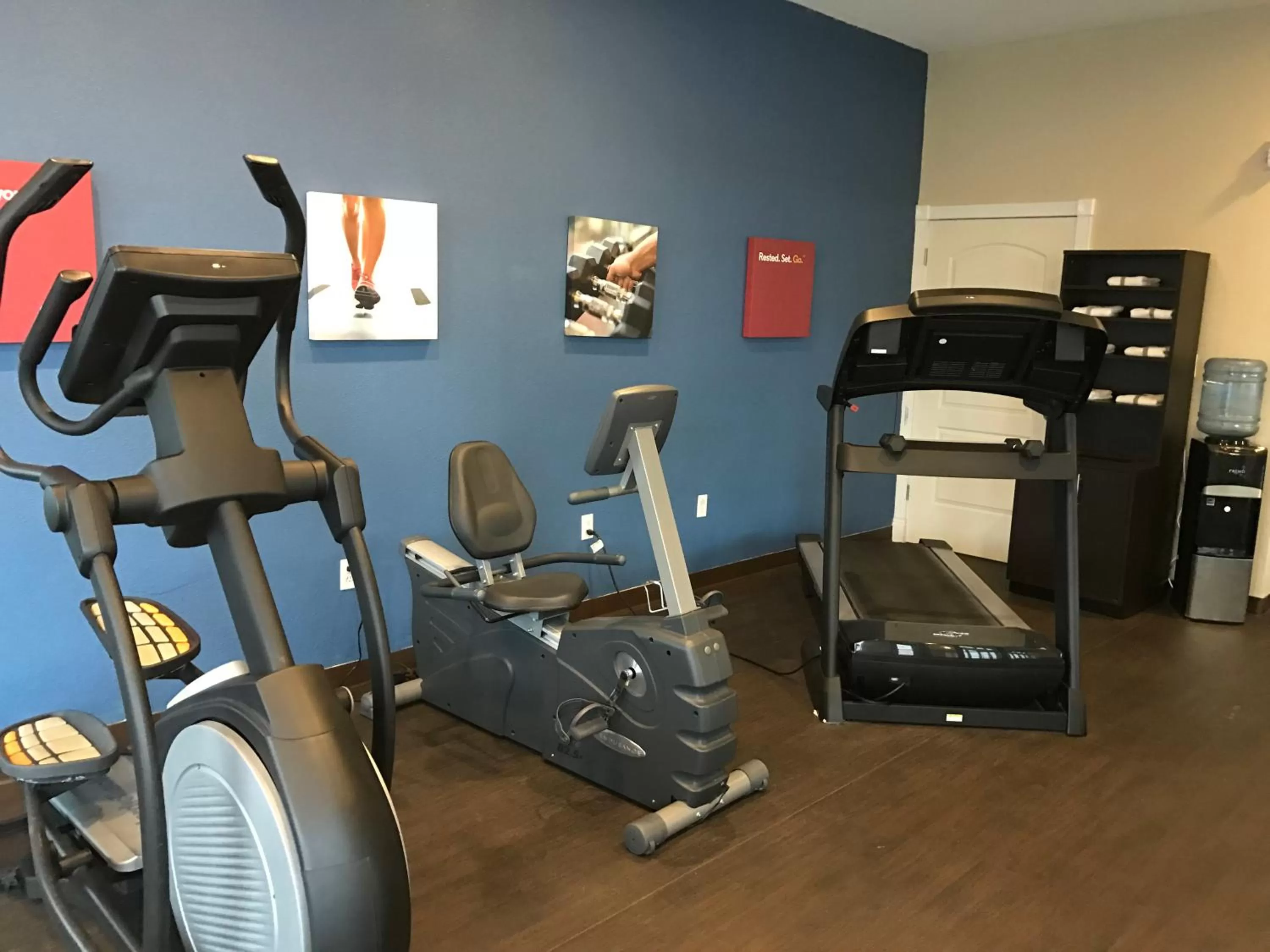 Fitness centre/facilities in Comfort Suites Plymouth near US-30